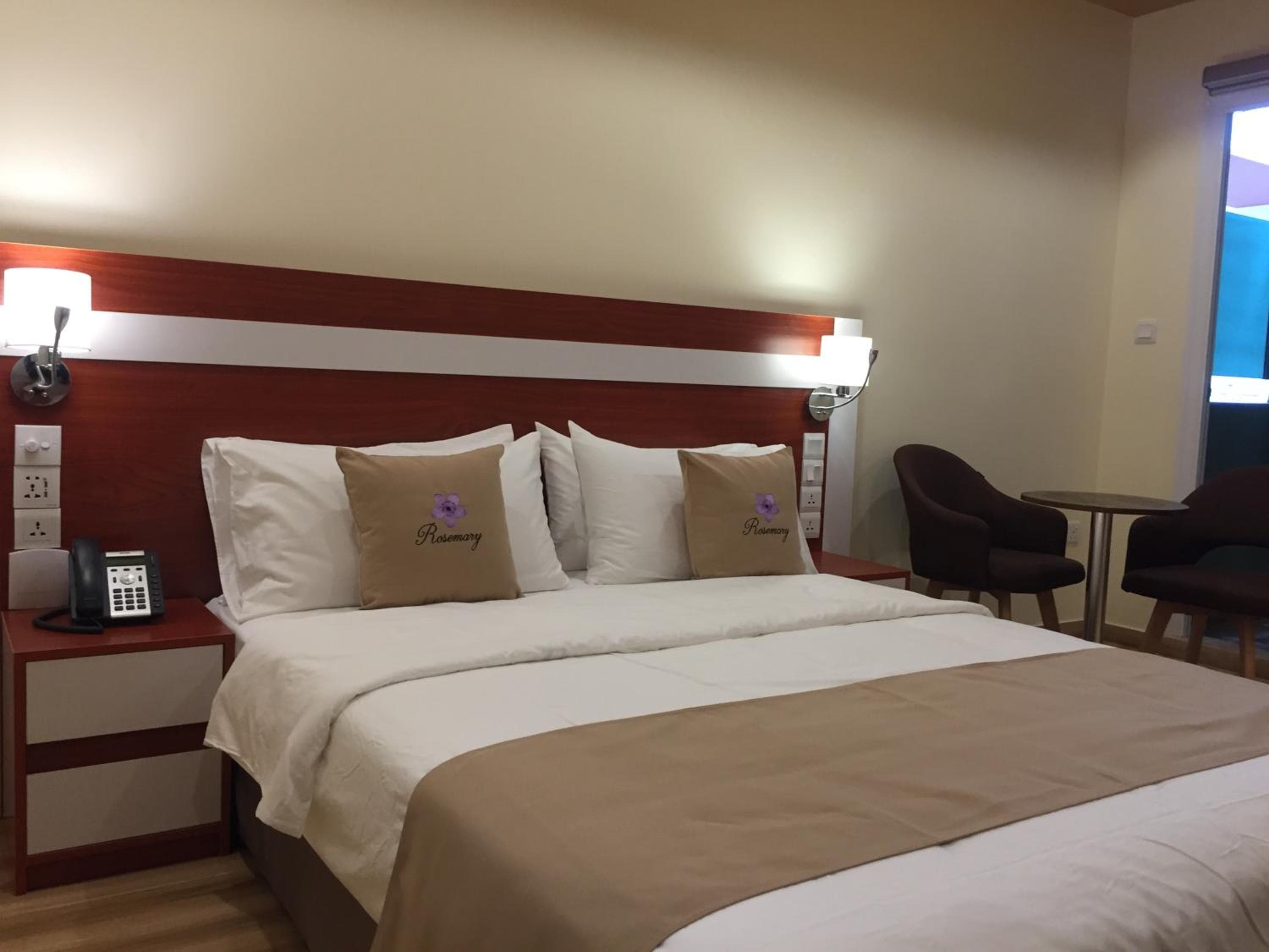 Rosemary Boutique - View 11