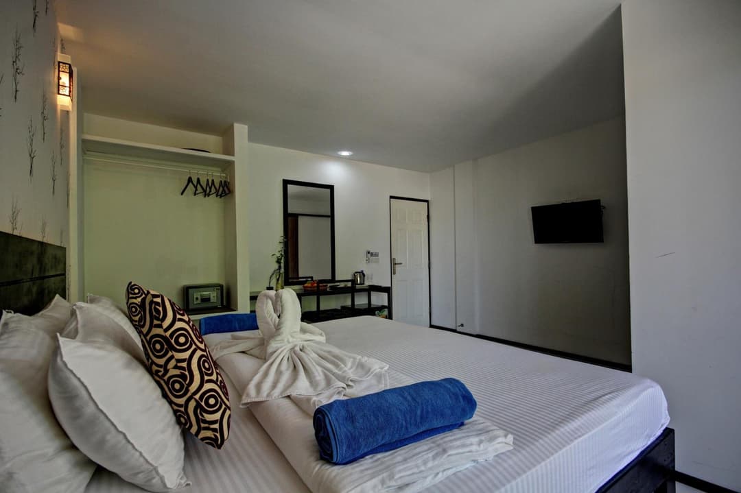Crown Beach Villas -Private Beach - View 3
