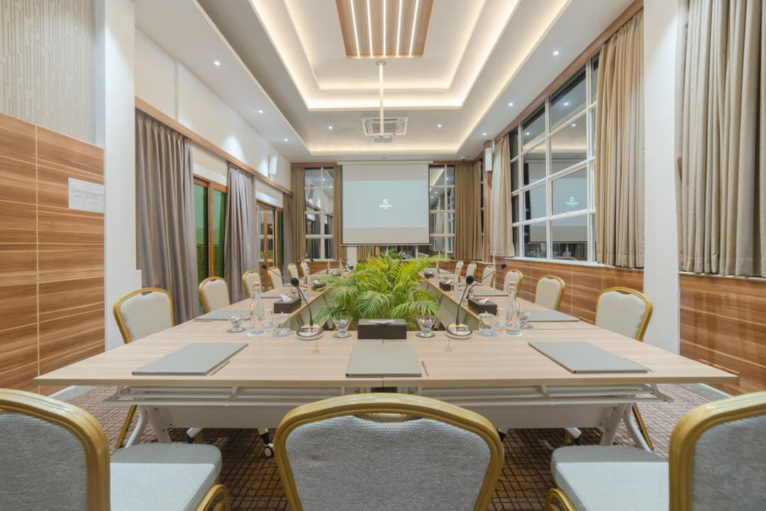Samann Host - View 61
