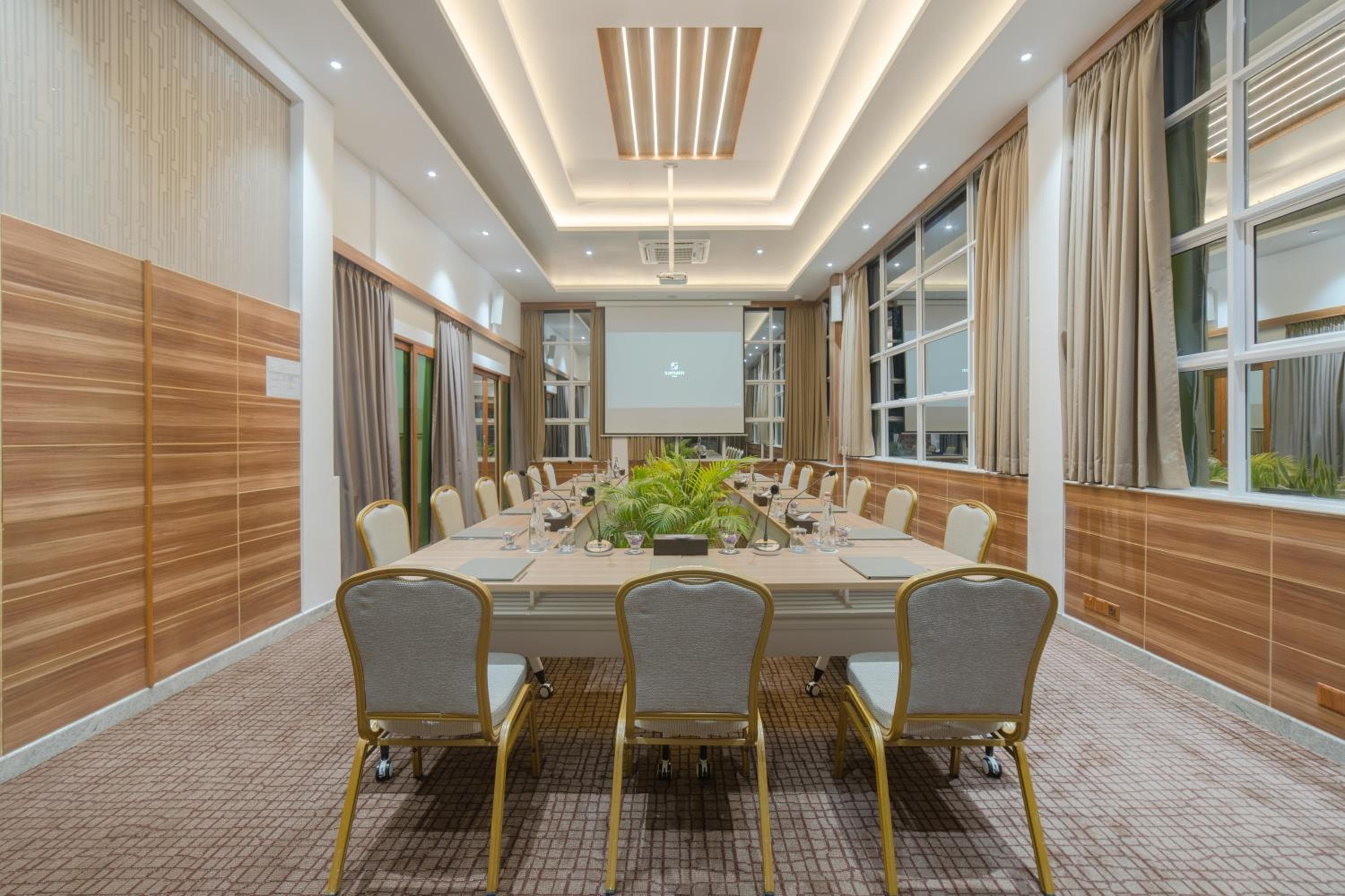 Samann Host - View 84