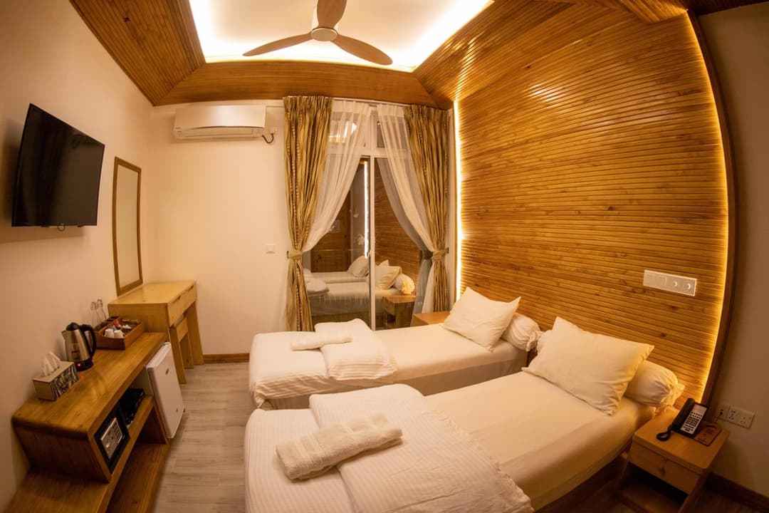 PERLA Dhangethi - View 185
