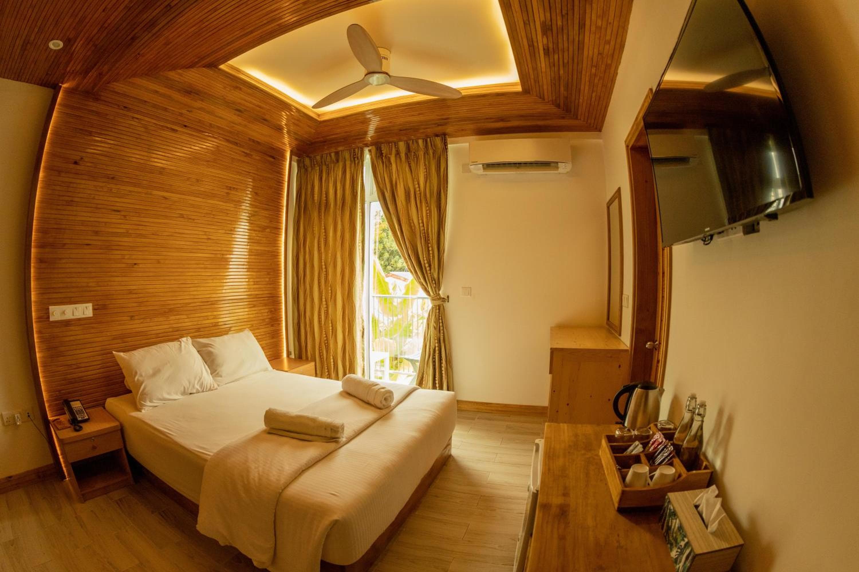 PERLA Dhangethi - View 136