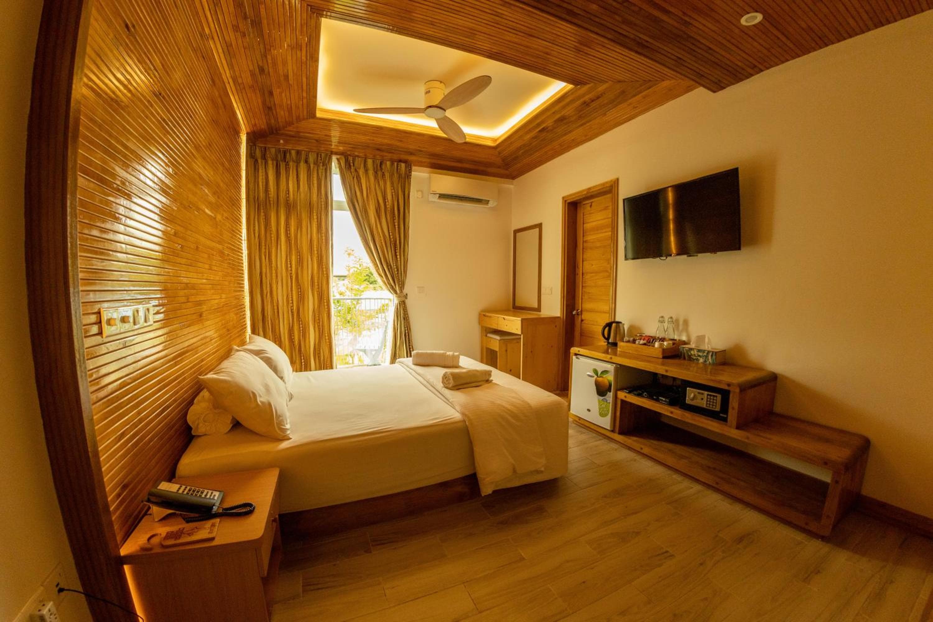 PERLA Dhangethi - View 137