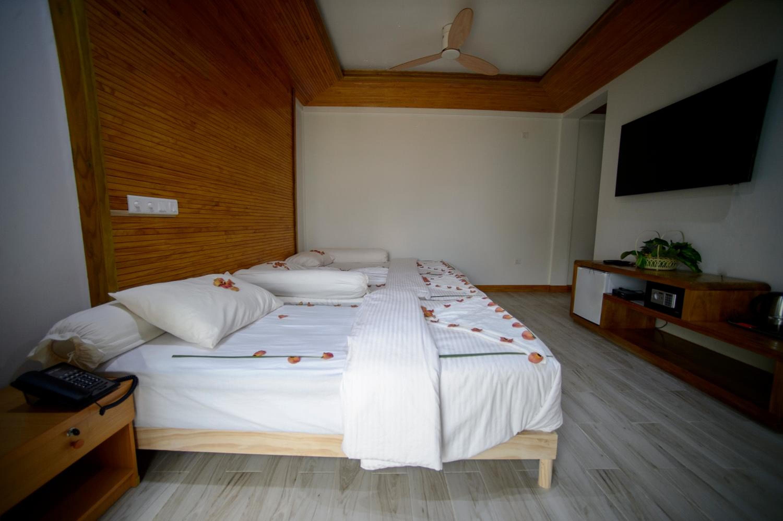 PERLA Dhangethi - View 24