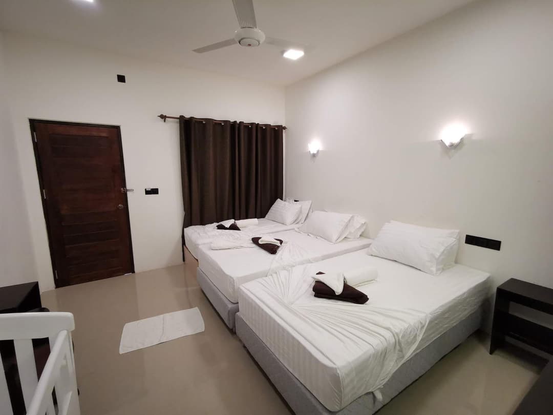 Summer inn Thoddoo - View 8