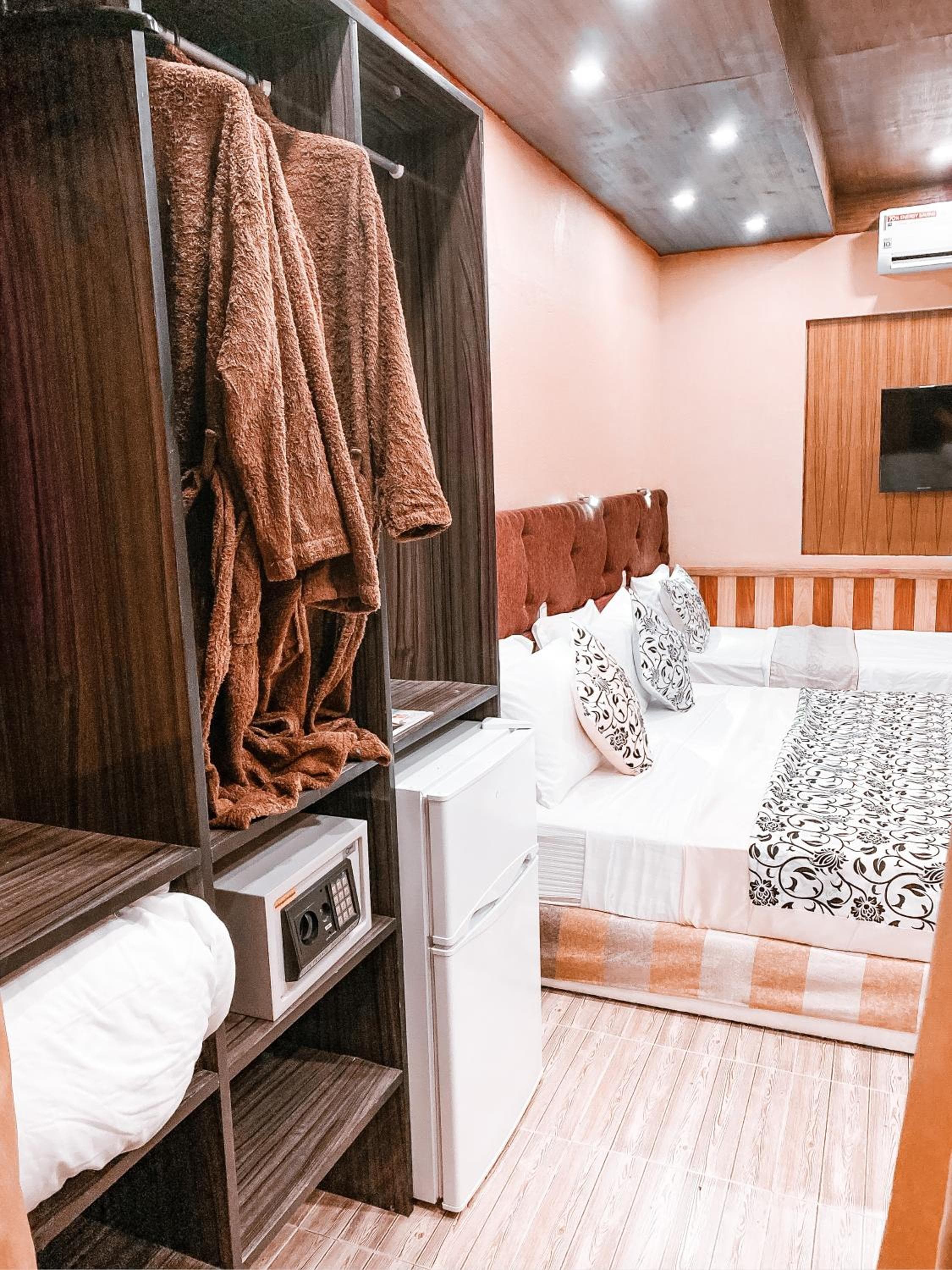 Summer Villa Guest House - View 38