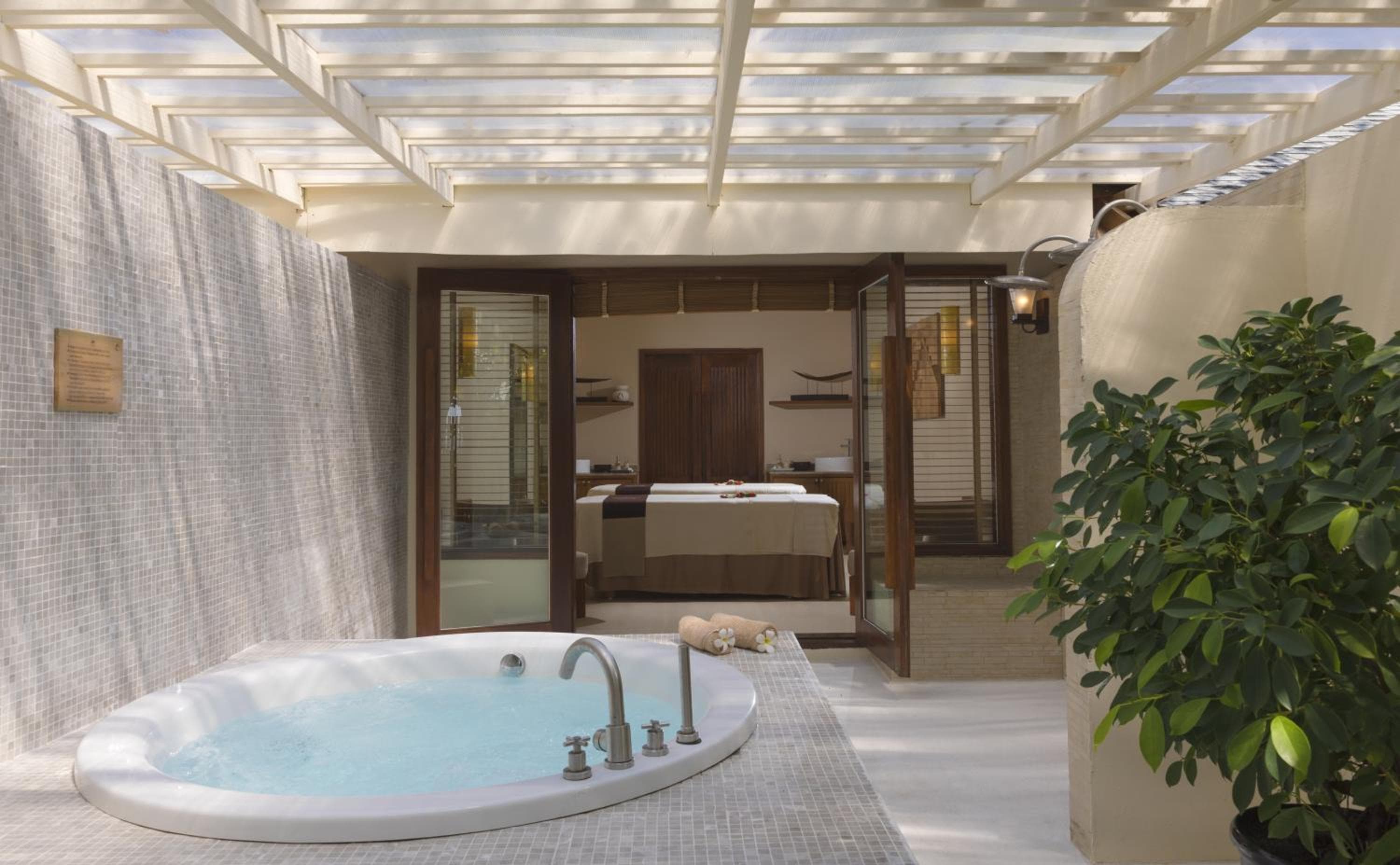 Centara Ras Fushi Resort & Spa Maldives - 50 percent discount on transfers for min 4 nights stay and more, valid for reservations between 11th Feb till 22  - View 173