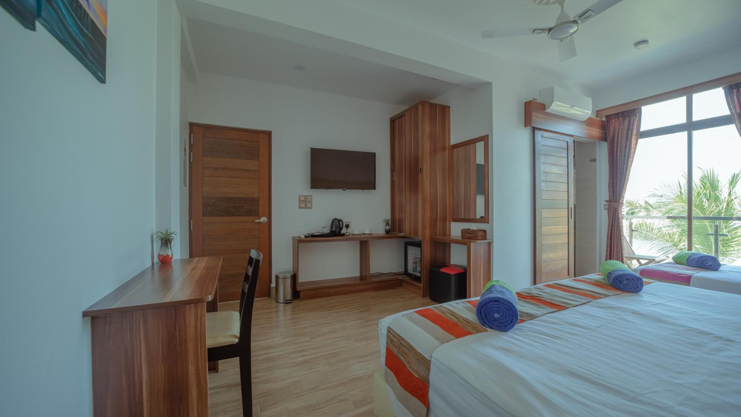 Rosy Villa Hotel - View 10