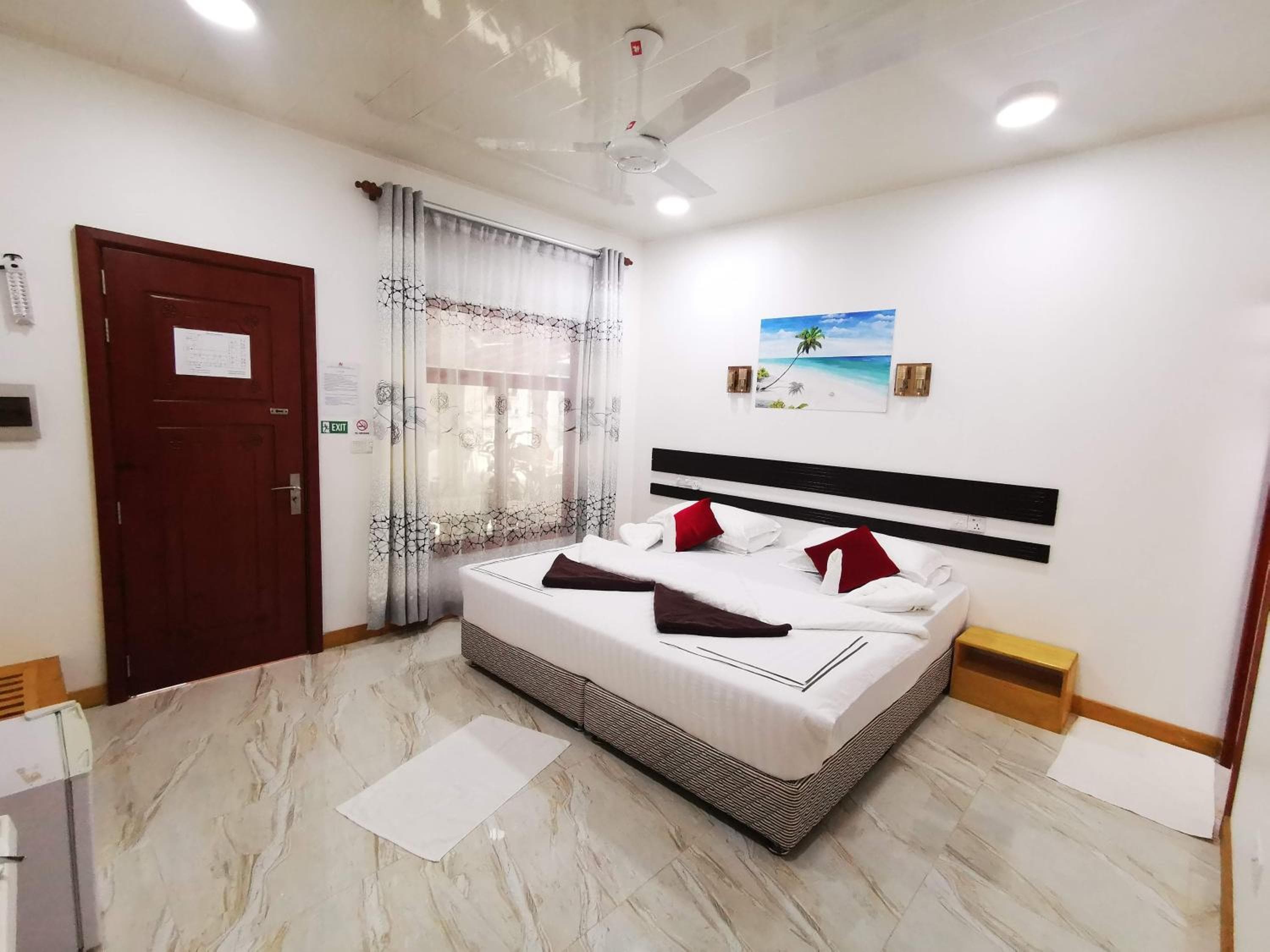 Summer Sky Thoddoo - View 51