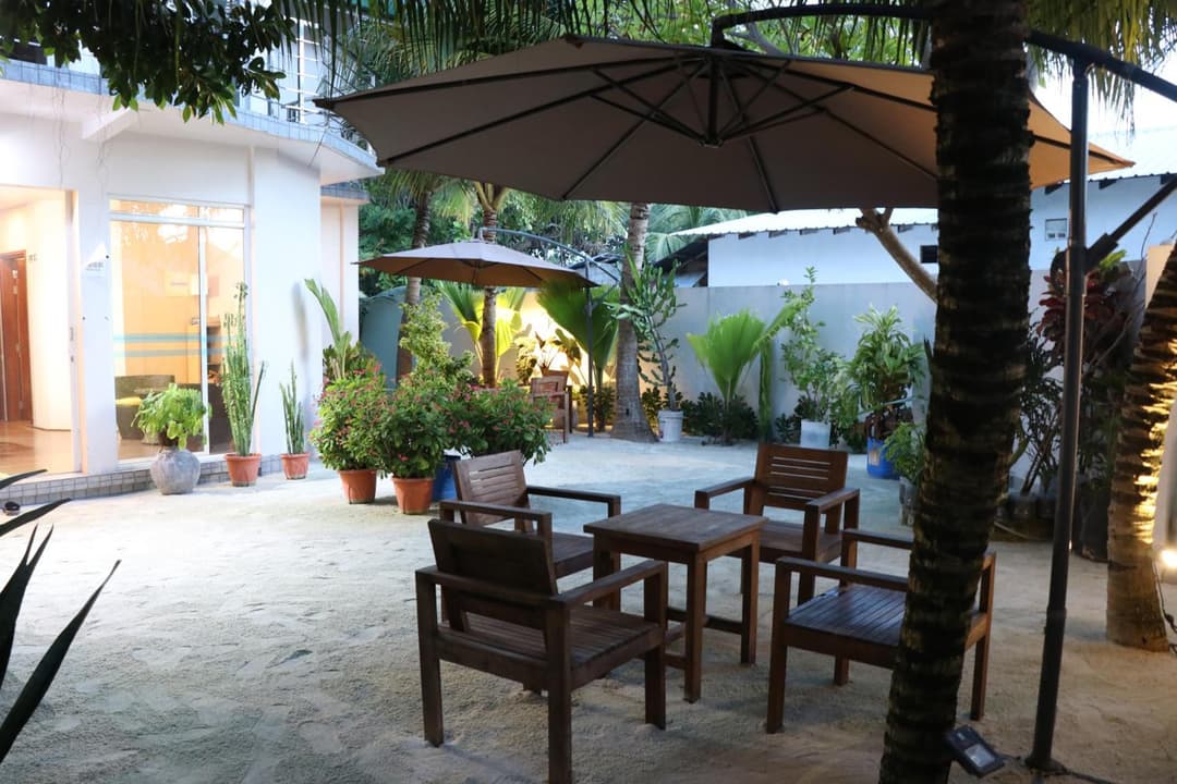 Palm Residence - View 9