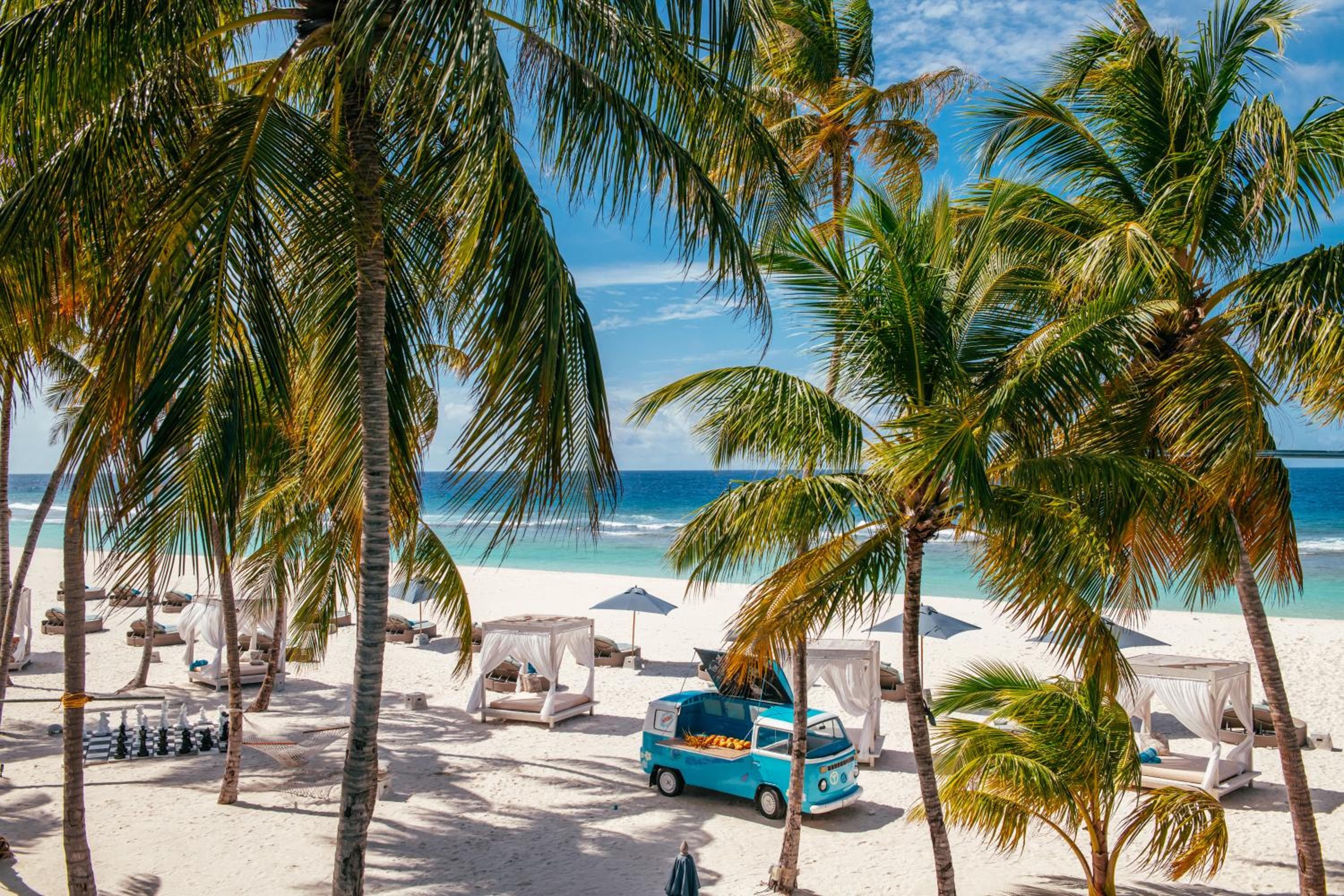 Finolhu, A Seaside Collection Resort, a Member of Design Hotels - View 11