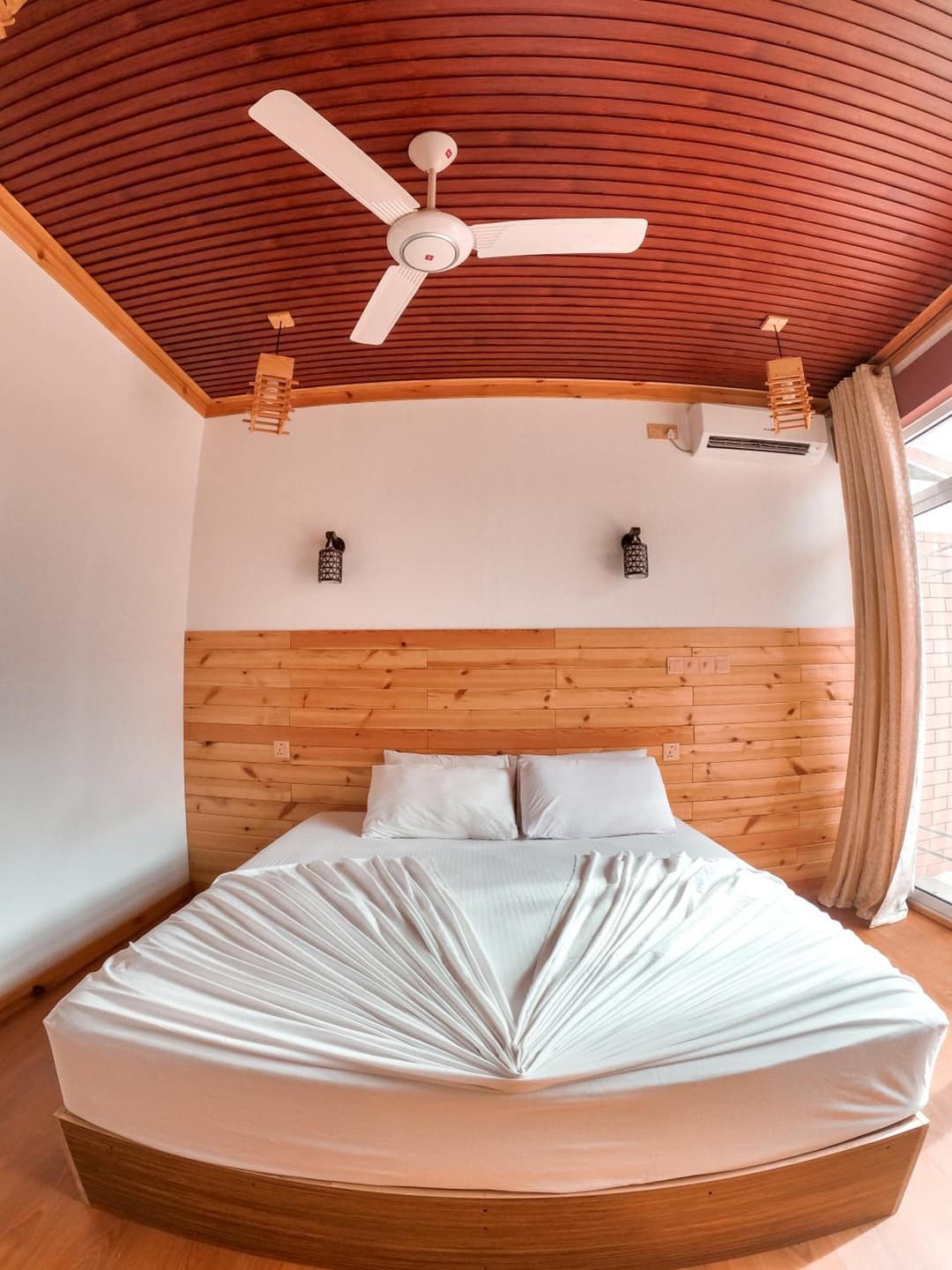 New Breeze Thoddoo Inn - View 120