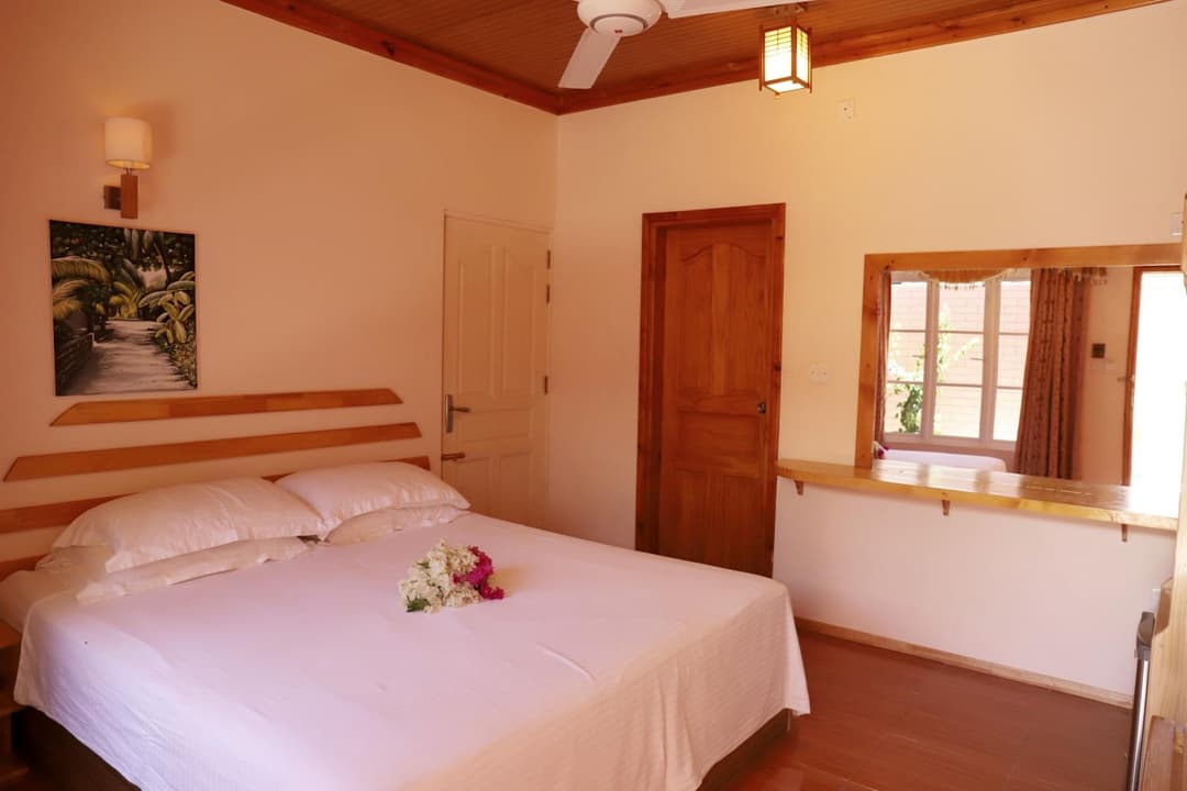 New Breeze Thoddoo Inn - View 126