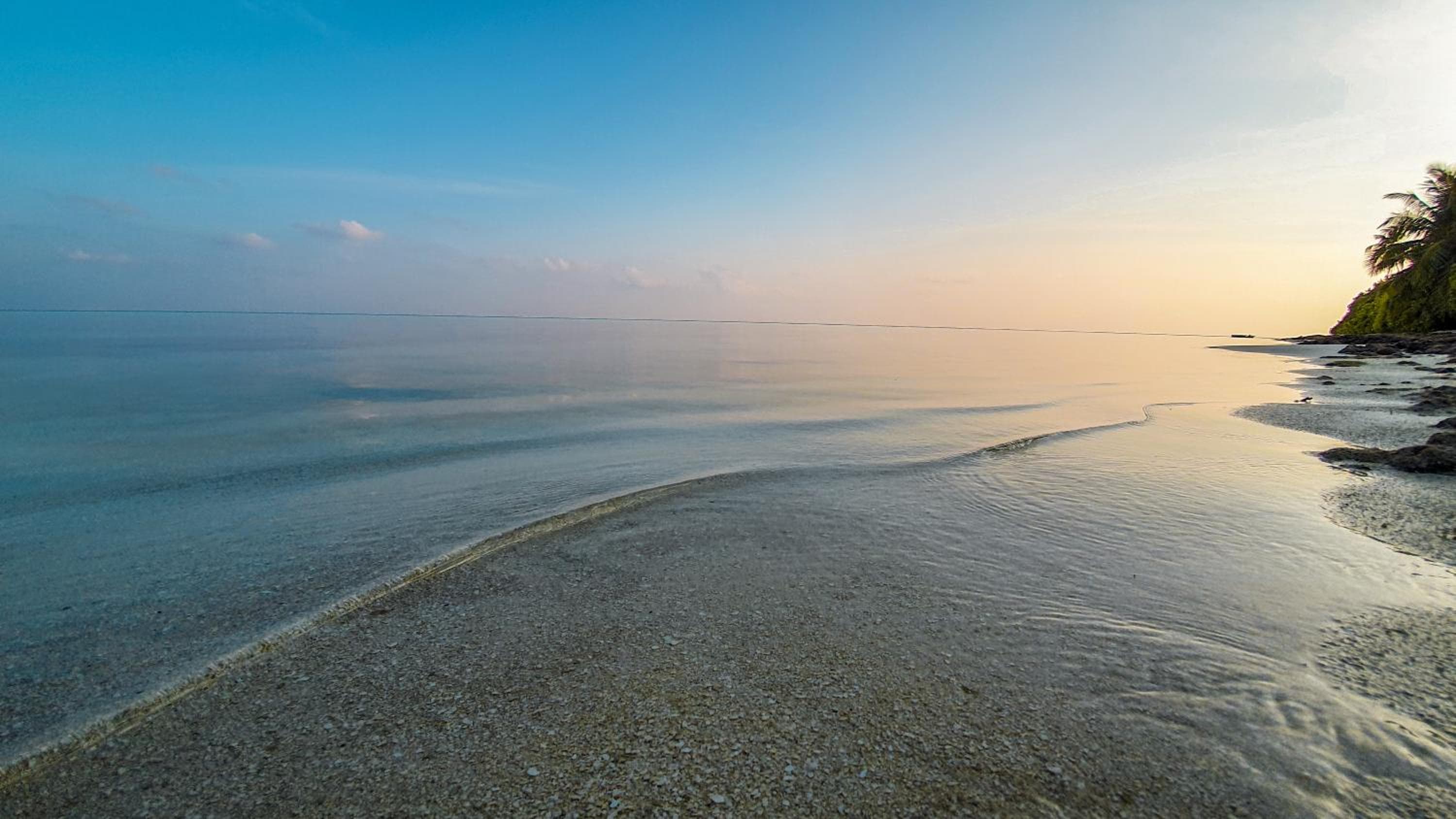 New Breeze Thoddoo Inn - View 115