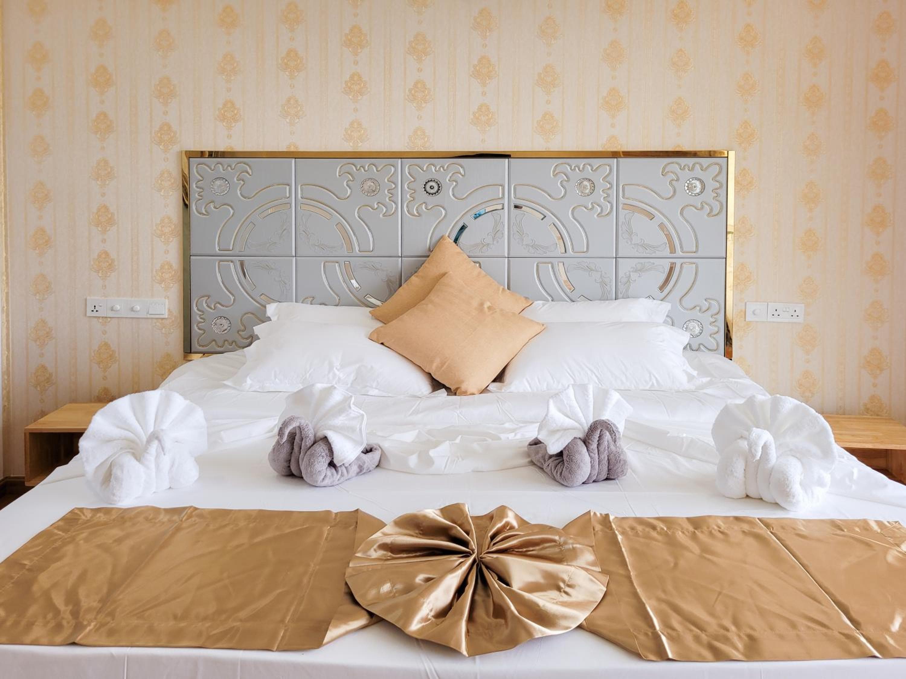 Jeym Lodge - View 13