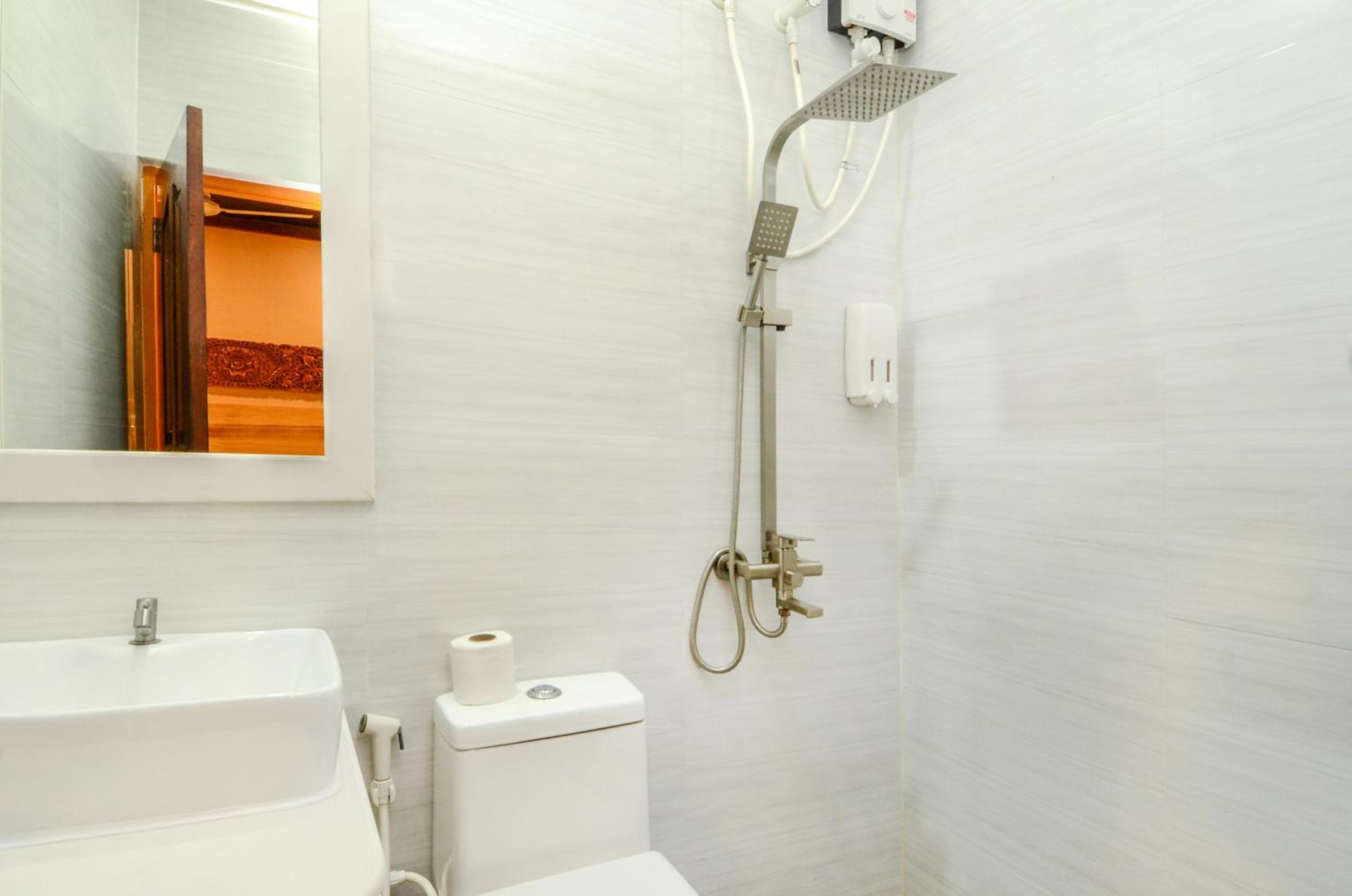 Summer Villa Guest House - View 32