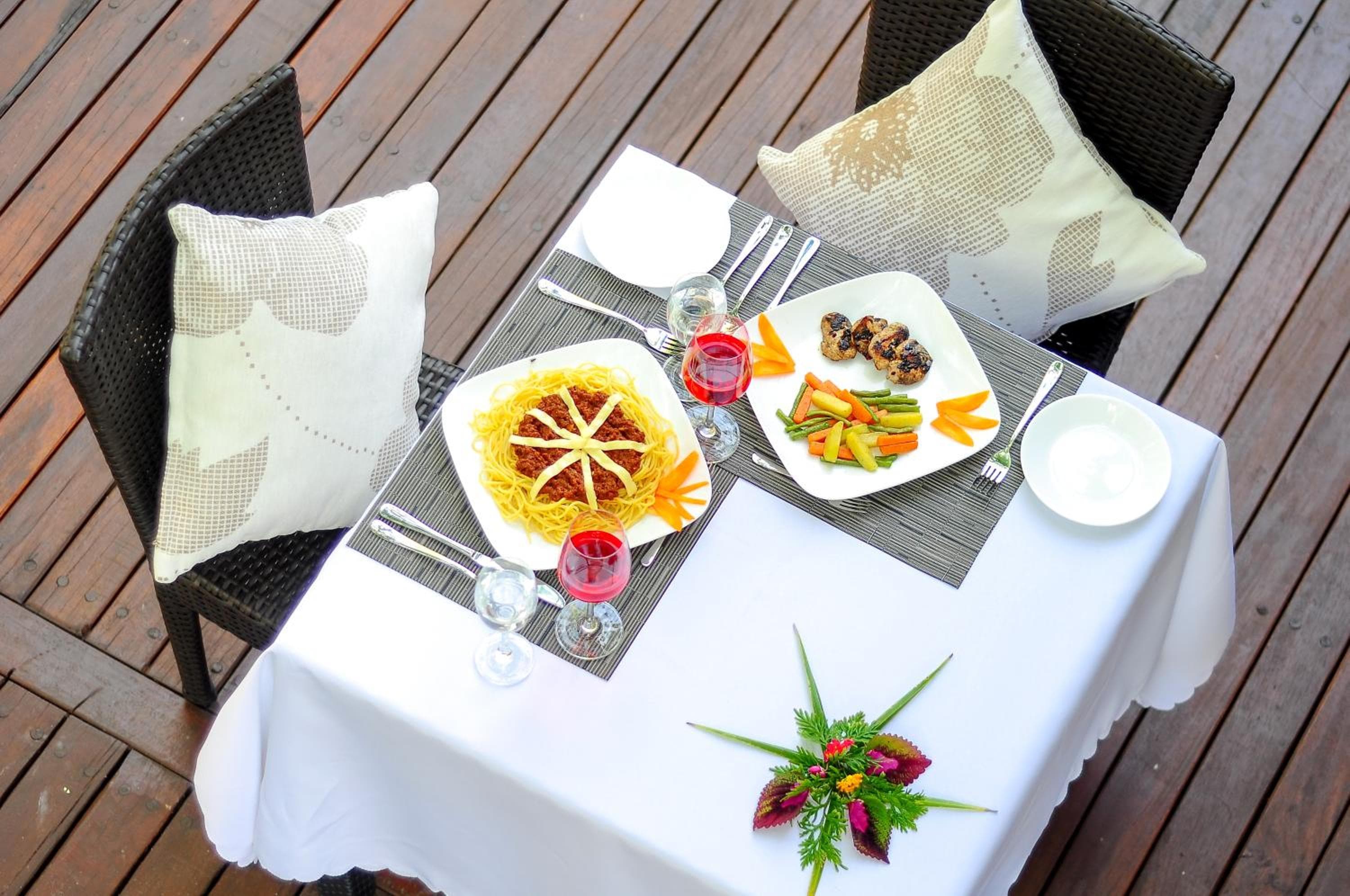 Isle Royal Inn - View 9