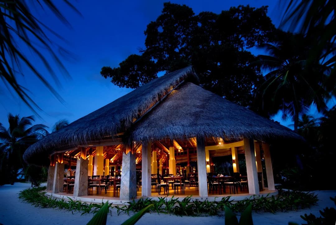 Niva Kuramathi Maldives - View 43