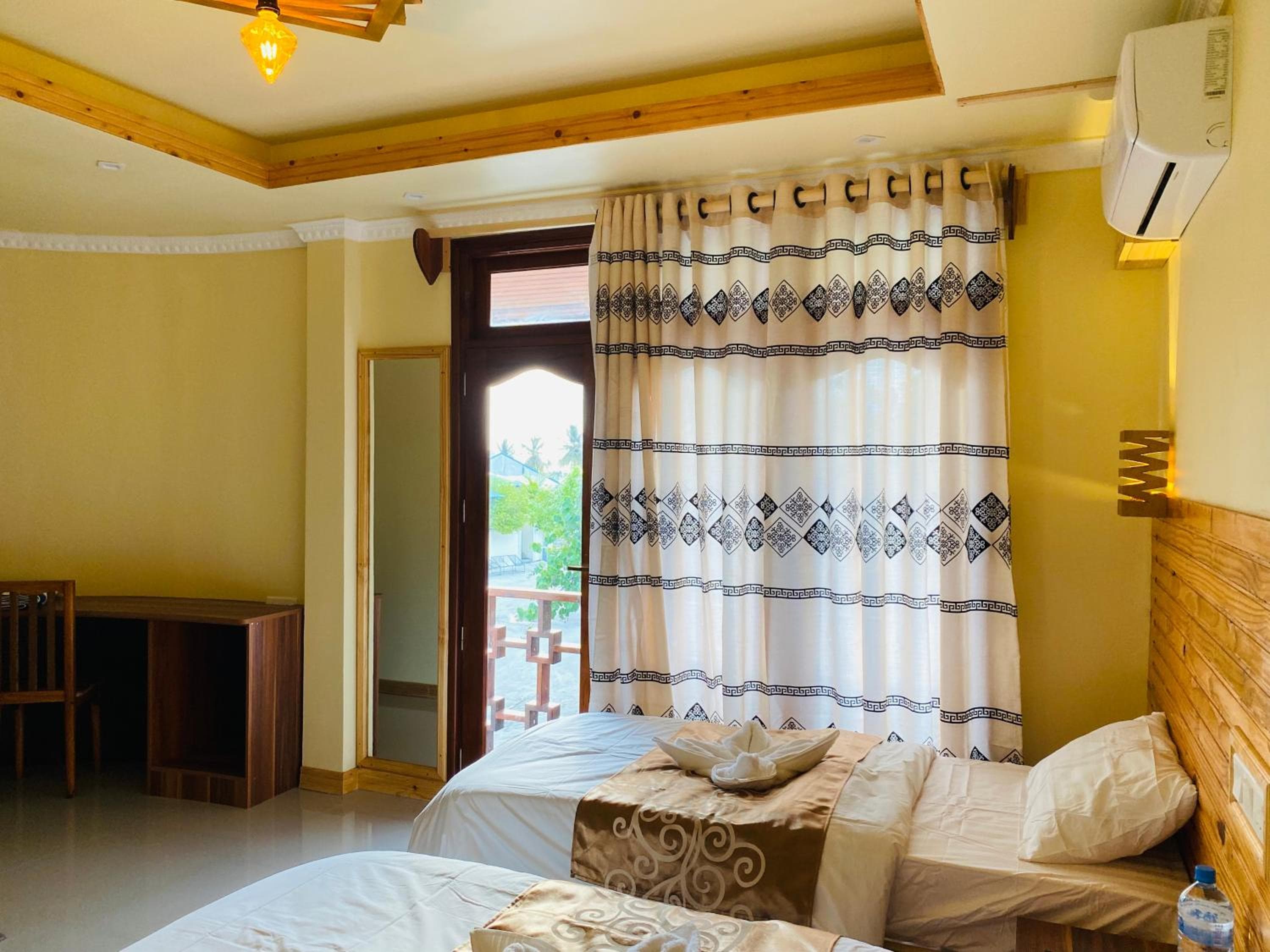 Mariana Maldives - View 94