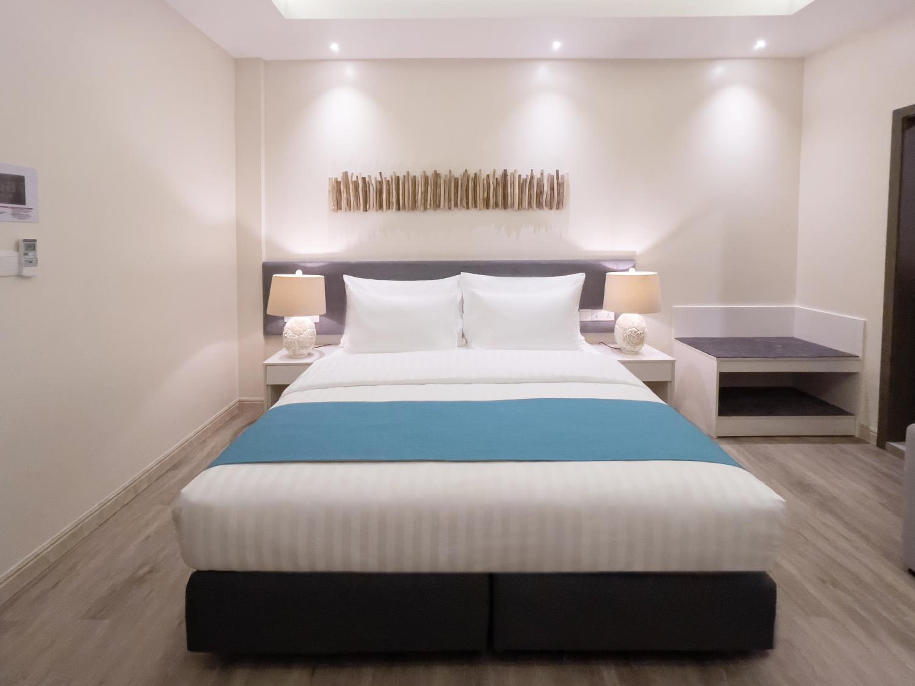 Sky Beach Maldives - Dhiffushi - View 7