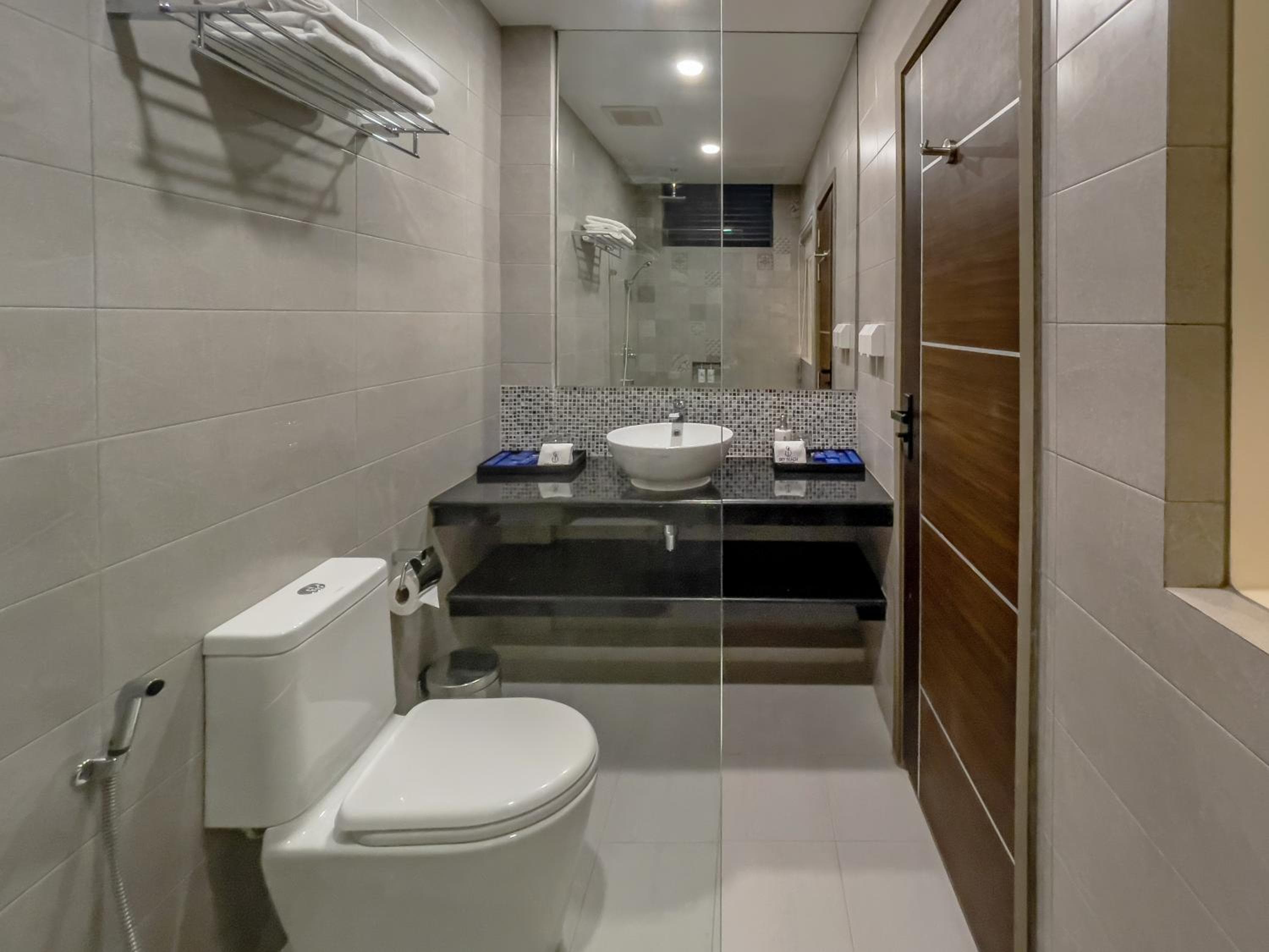 Sky Beach Maldives - Dhiffushi - View 11