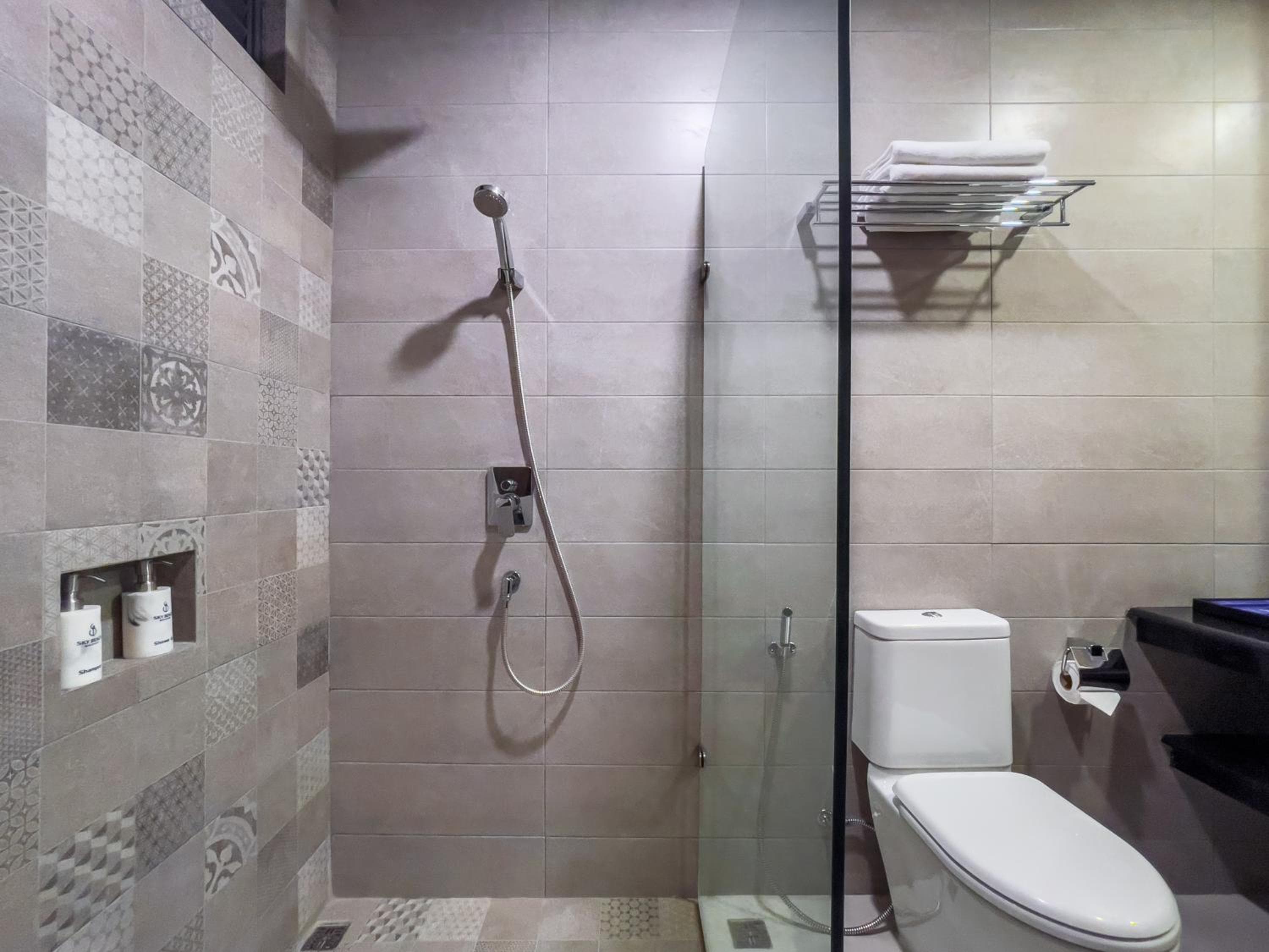 Sky Beach Maldives - Dhiffushi - View 12