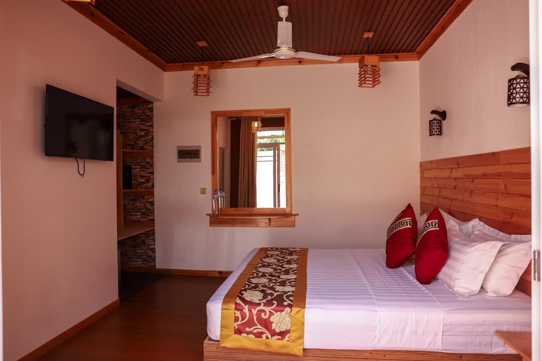 New Breeze Thoddoo Inn - View 133