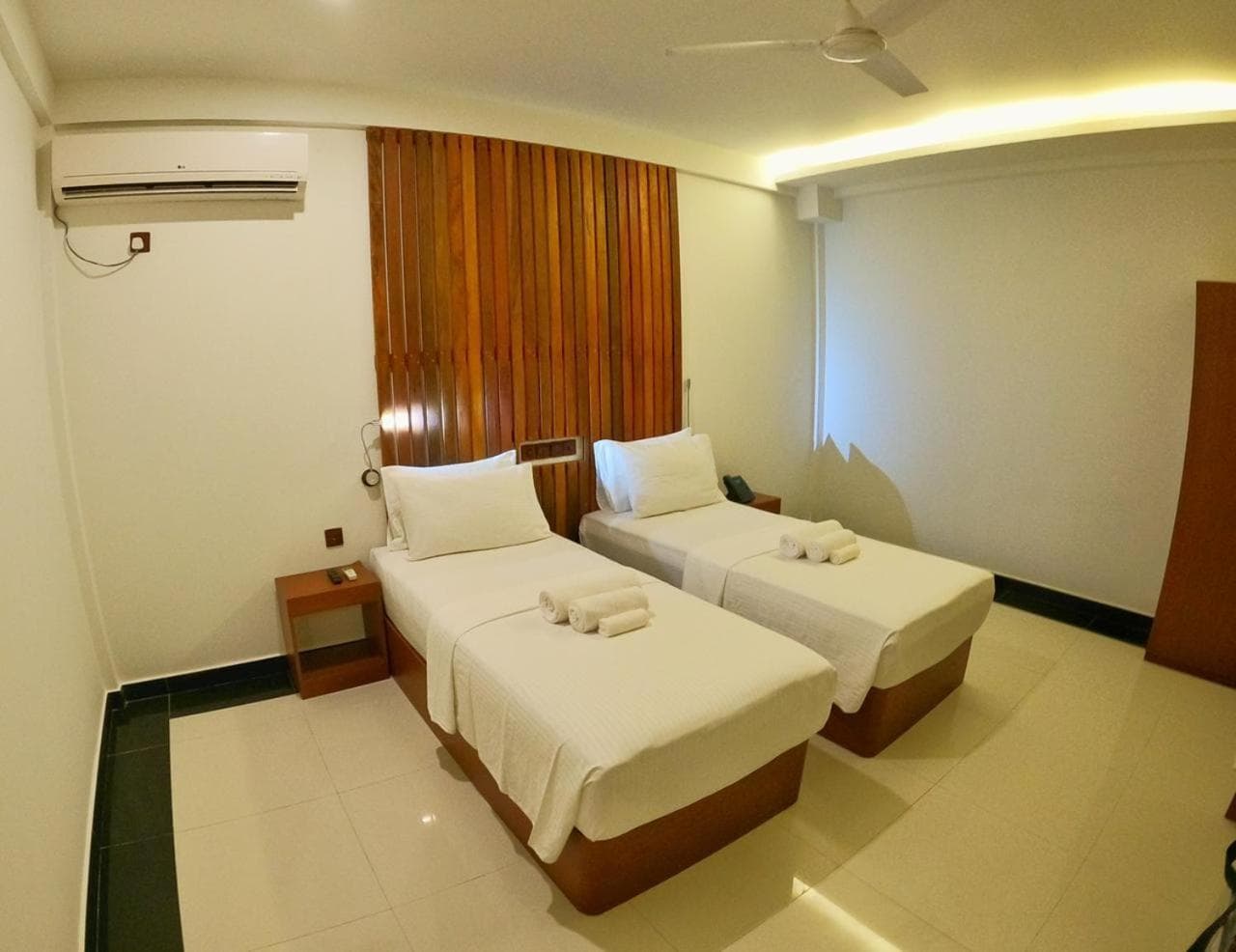 Beach Stone - View 28