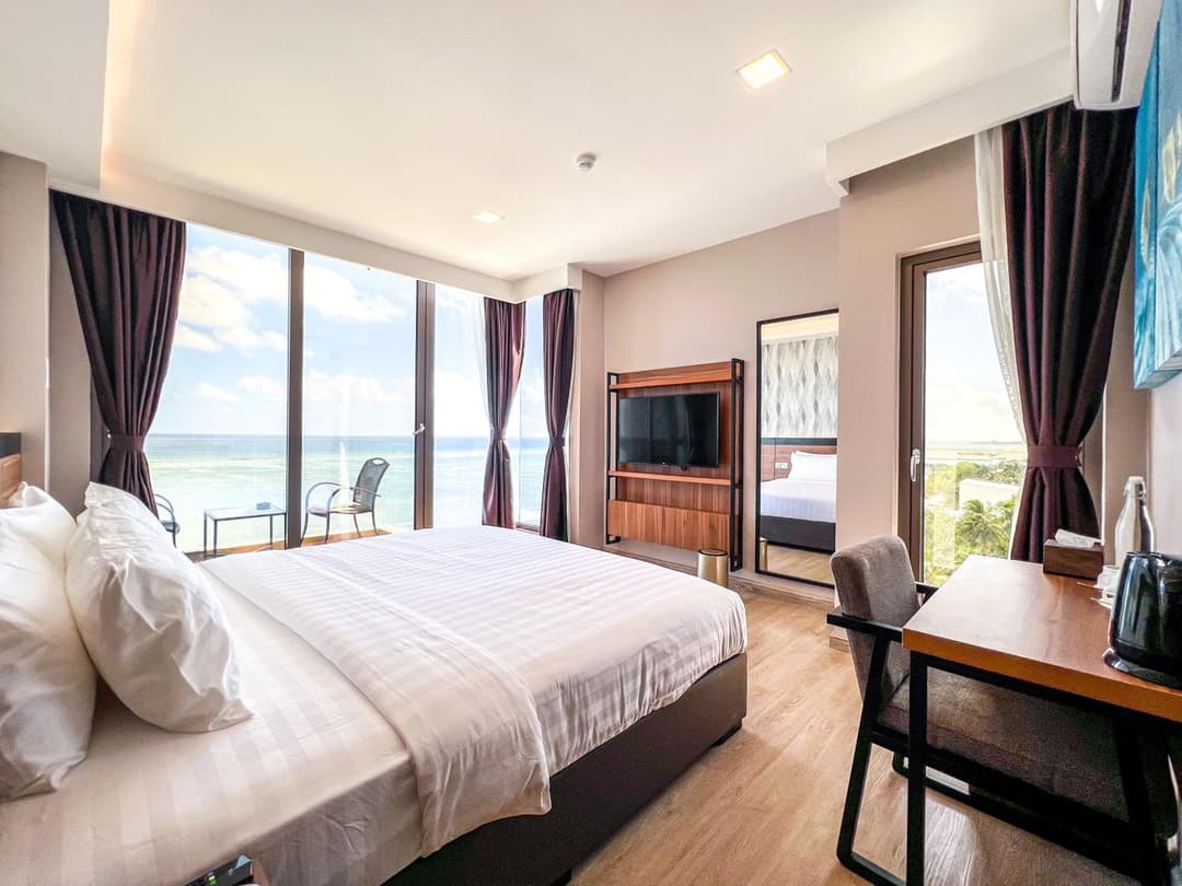 Triton Prestige Seaview and Spa - View 25