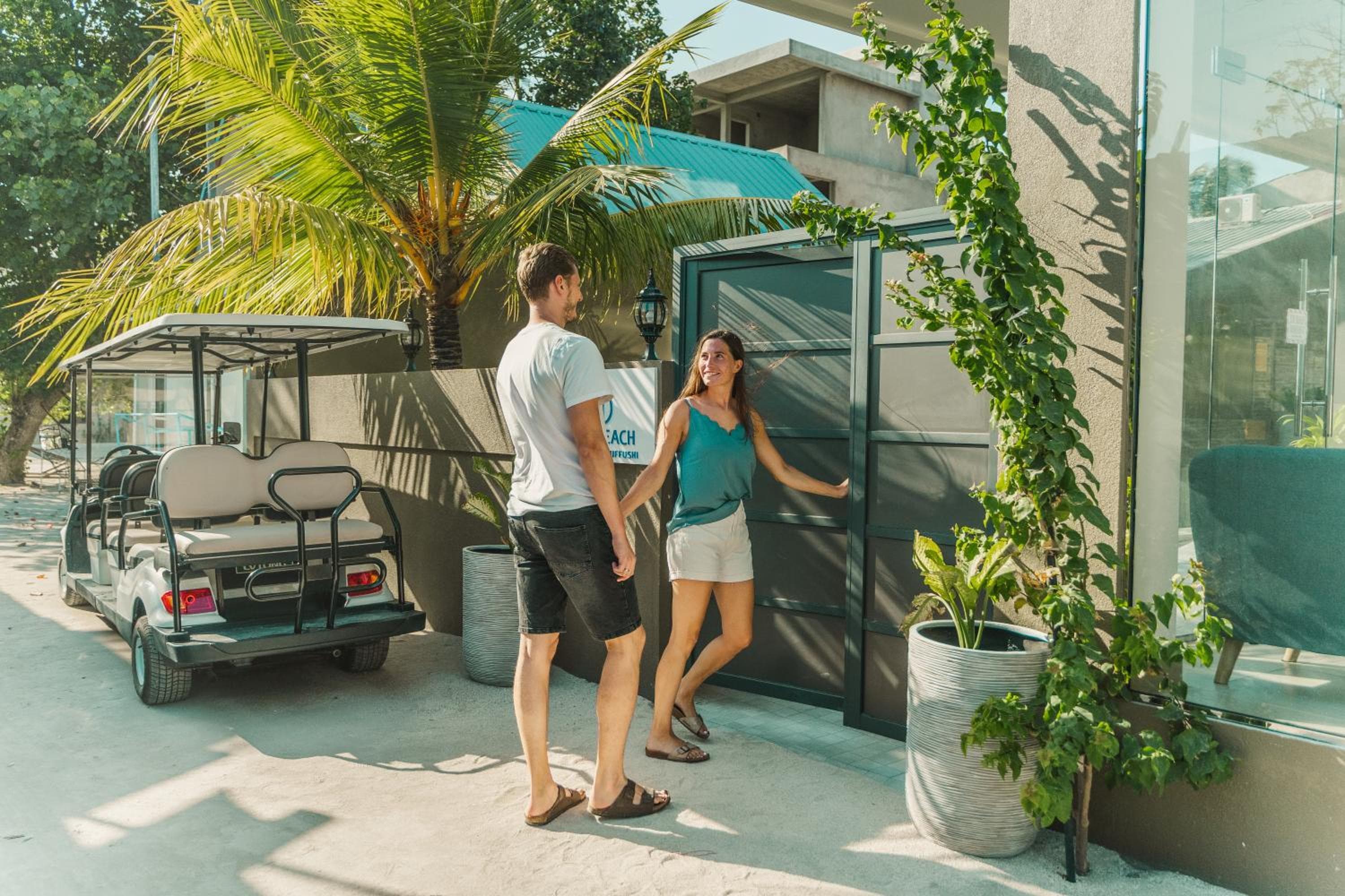 Sky Beach Maldives - Dhiffushi - View 25