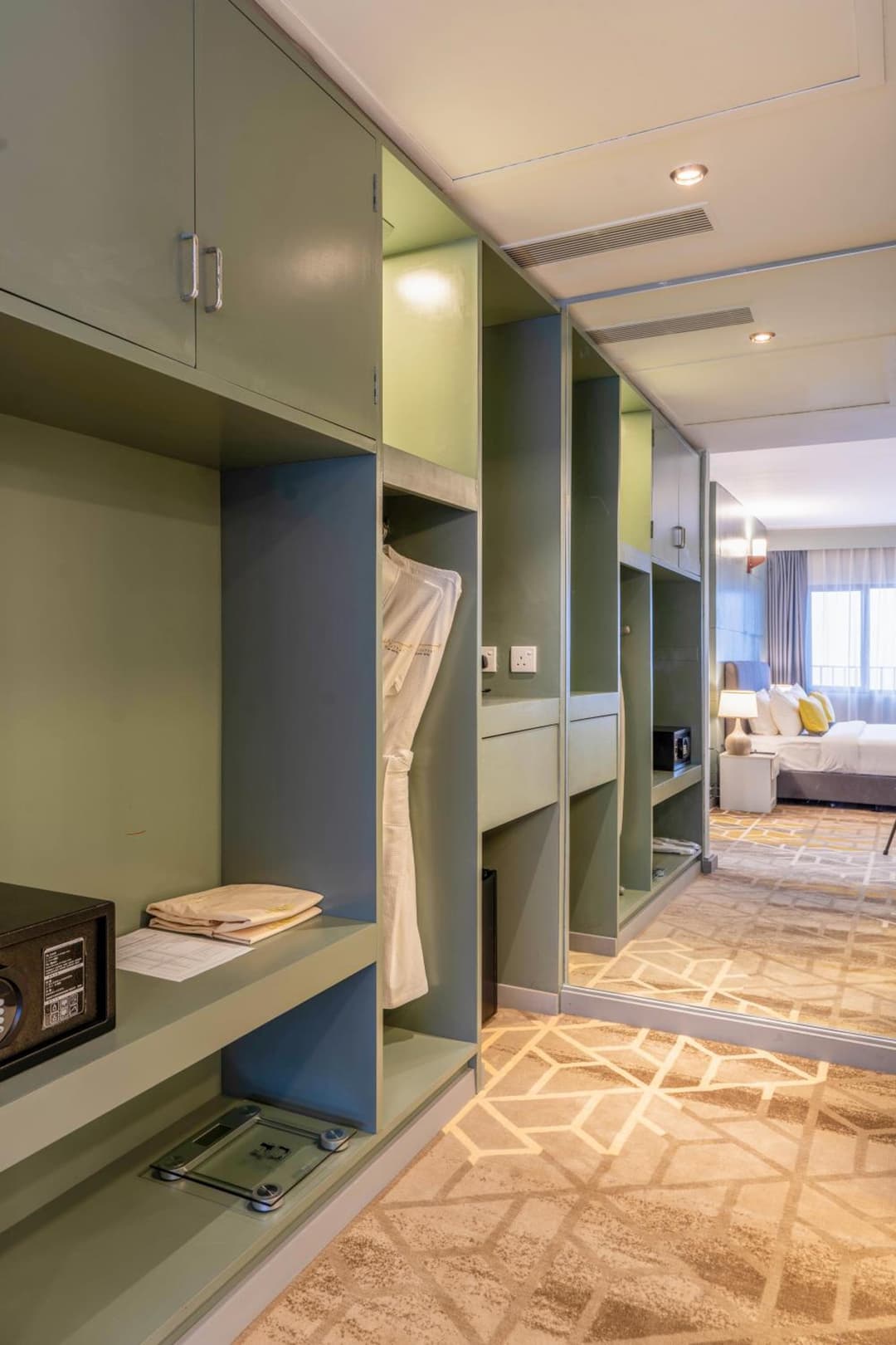 Manhattan Business Hotel, Male - View 25