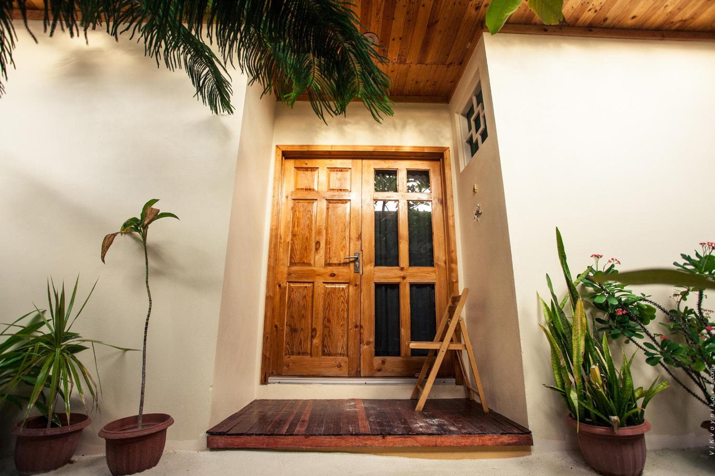 Stingray Beach Inn - View 16