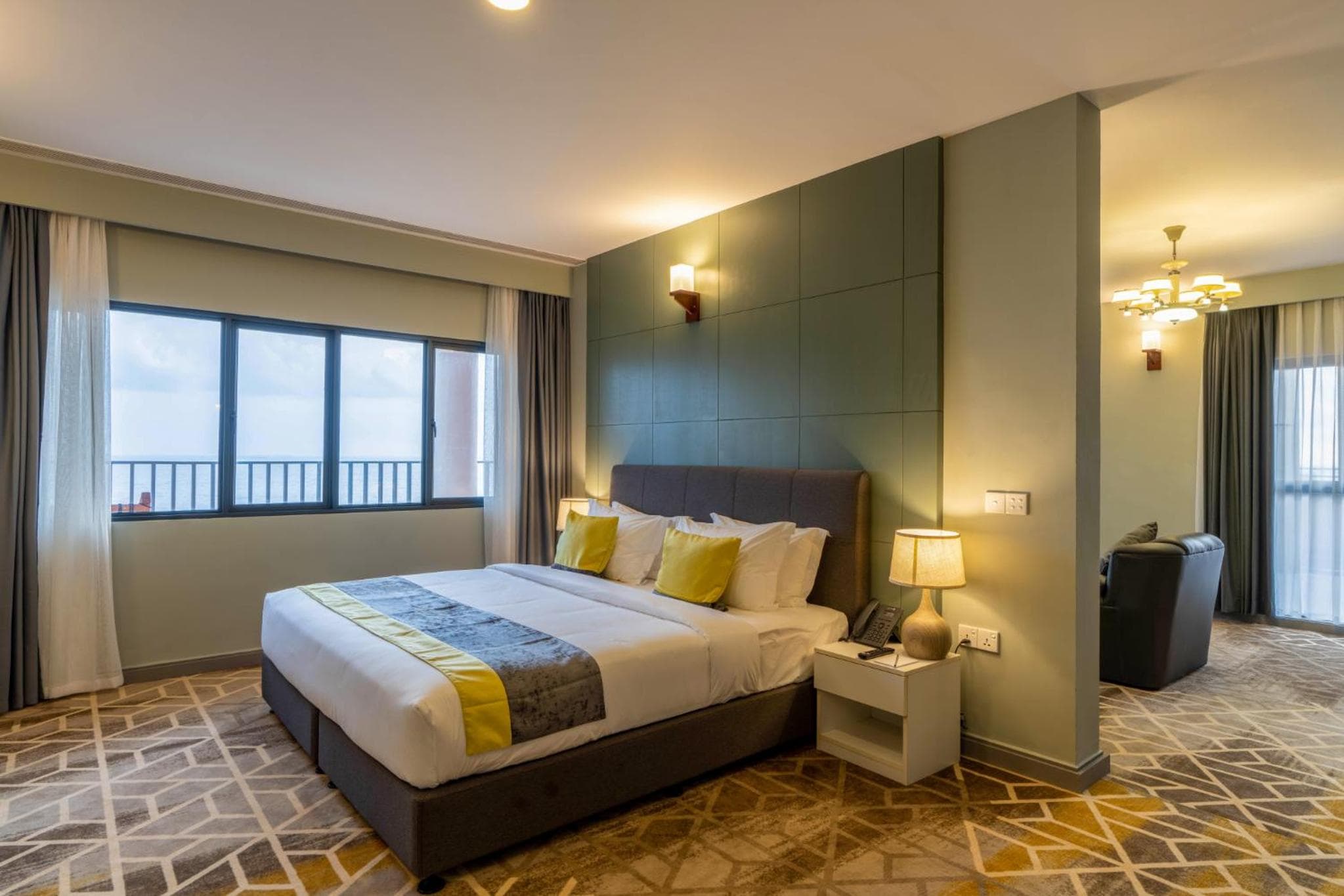 Manhattan Business Hotel, Male - View 22