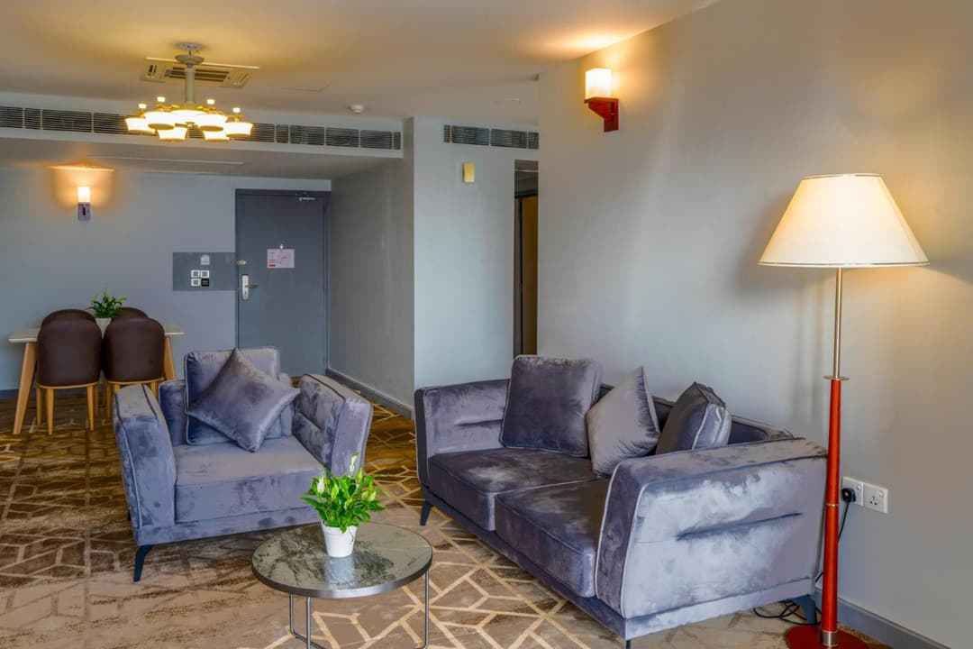 Manhattan Business Hotel, Male - View 18