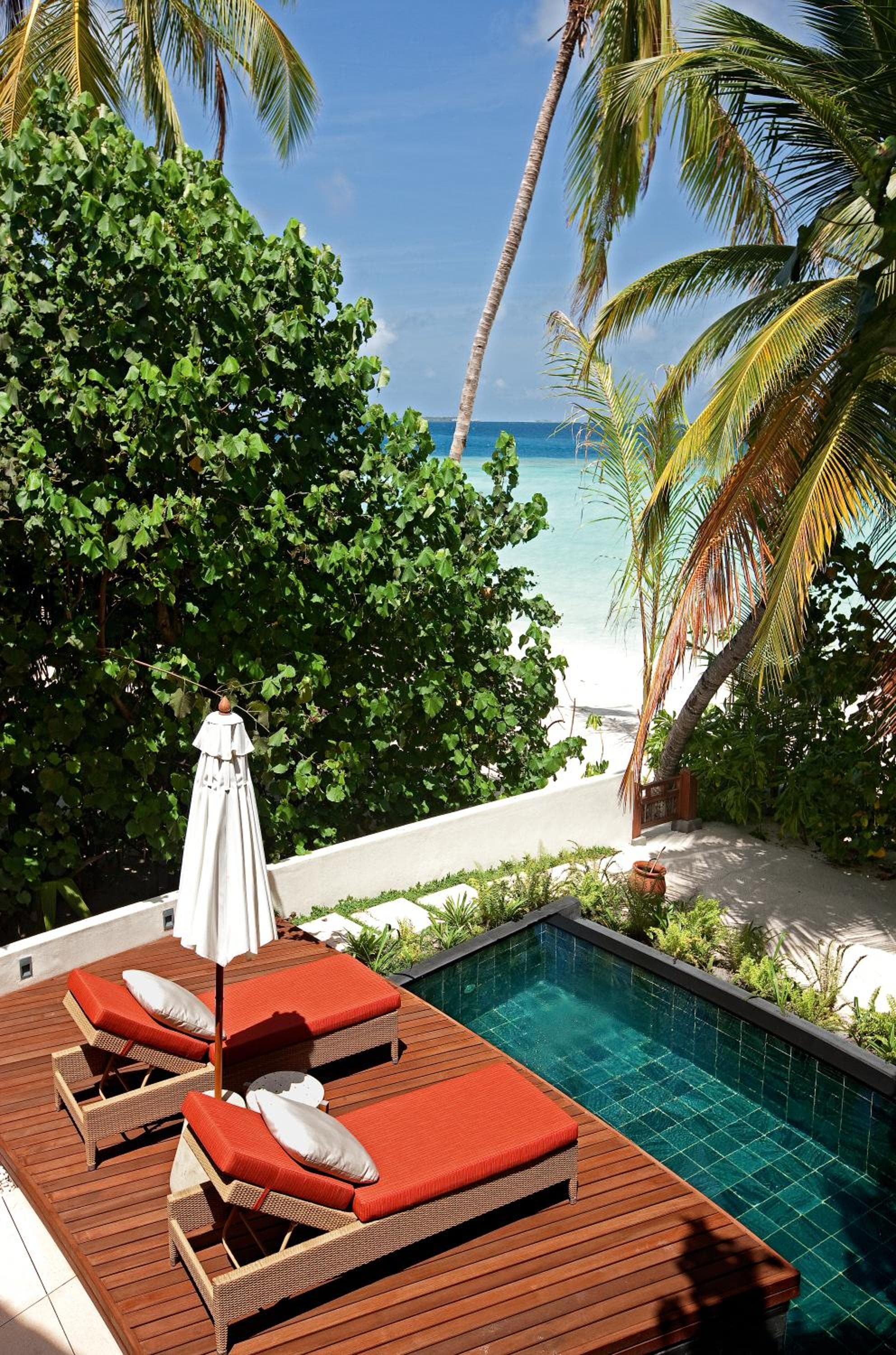 Constance Halaveli - View 49