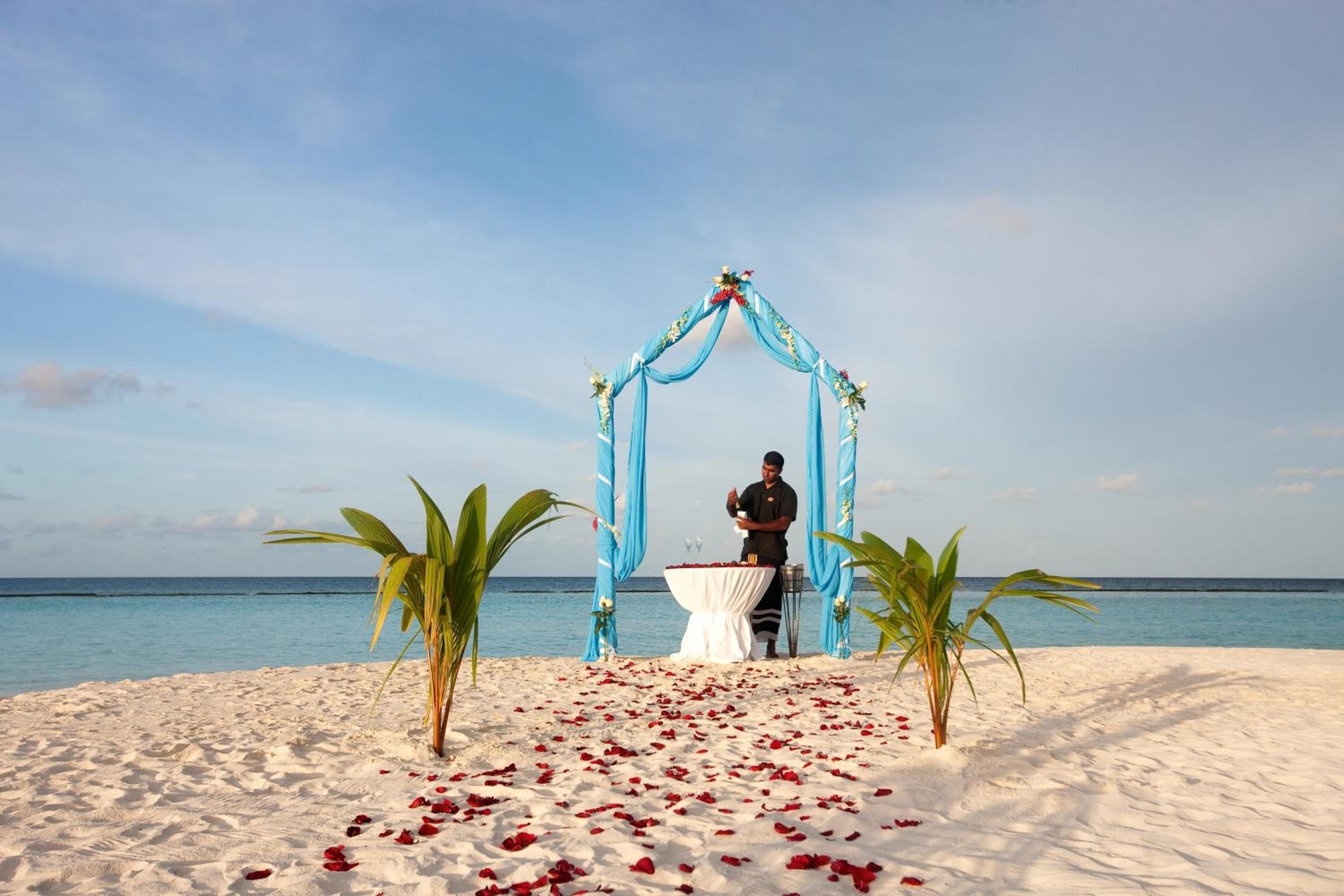 Constance Halaveli - View 30