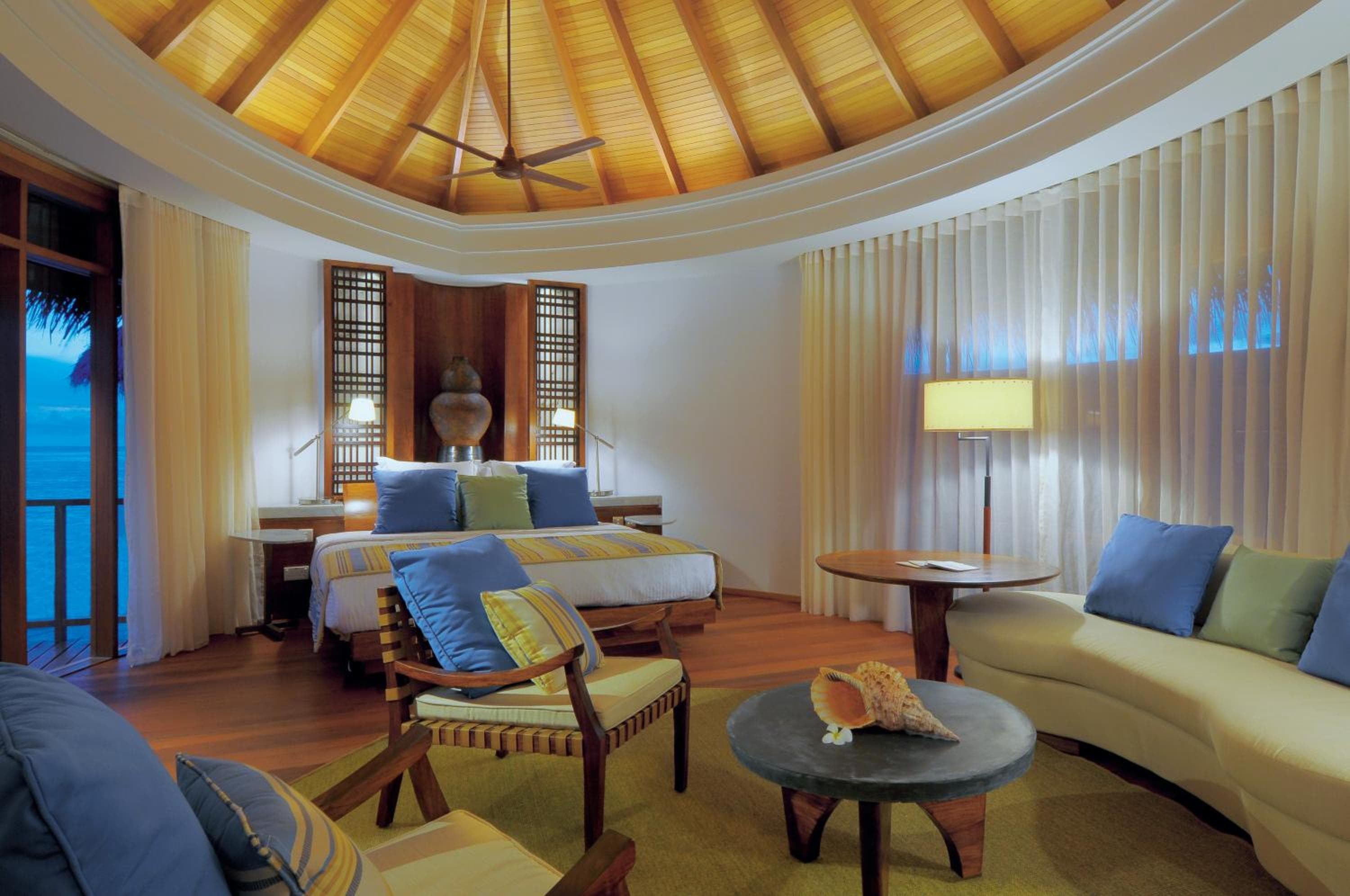 Constance Halaveli - View 76