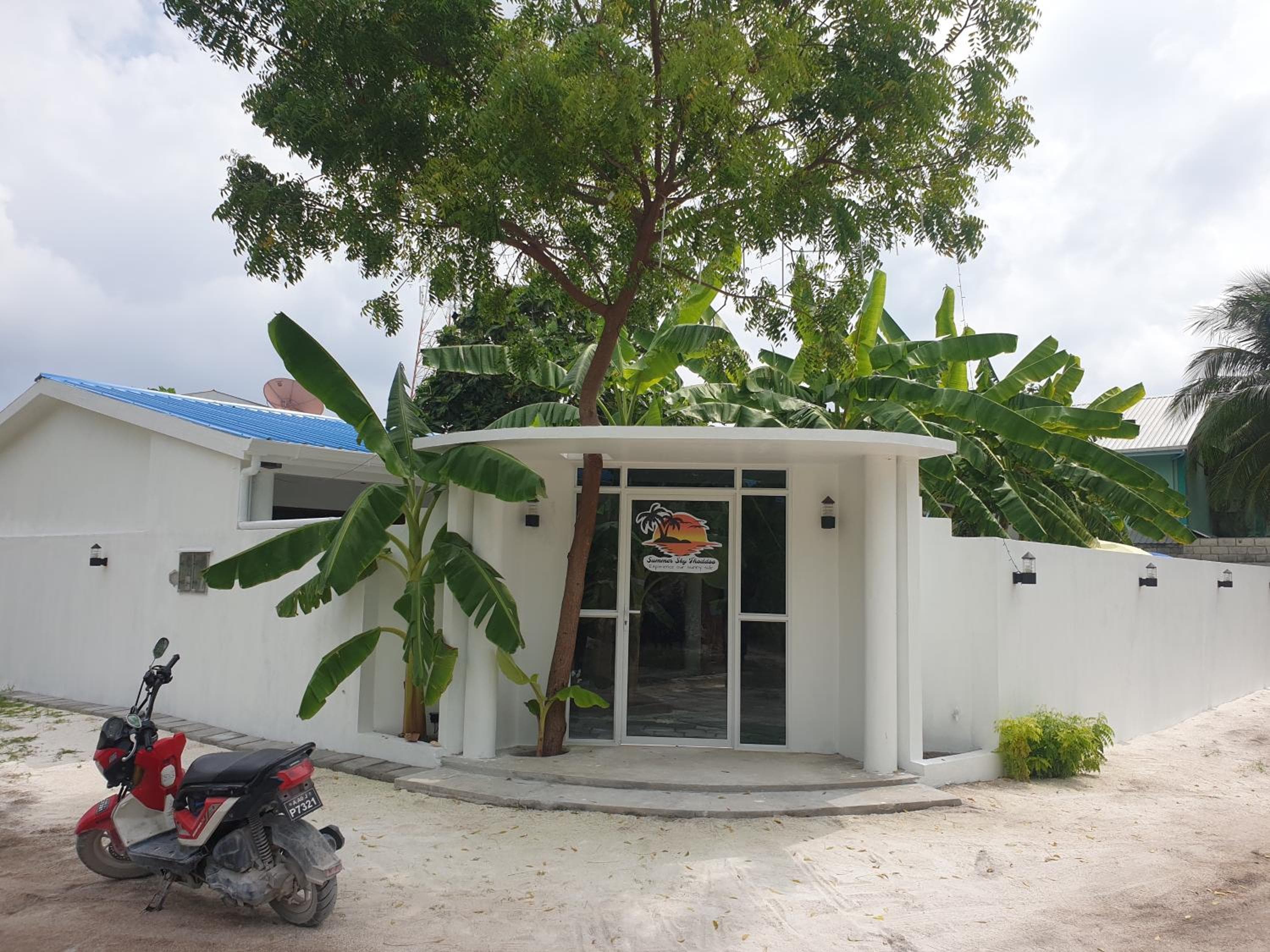 Summer Sky Thoddoo - View 64