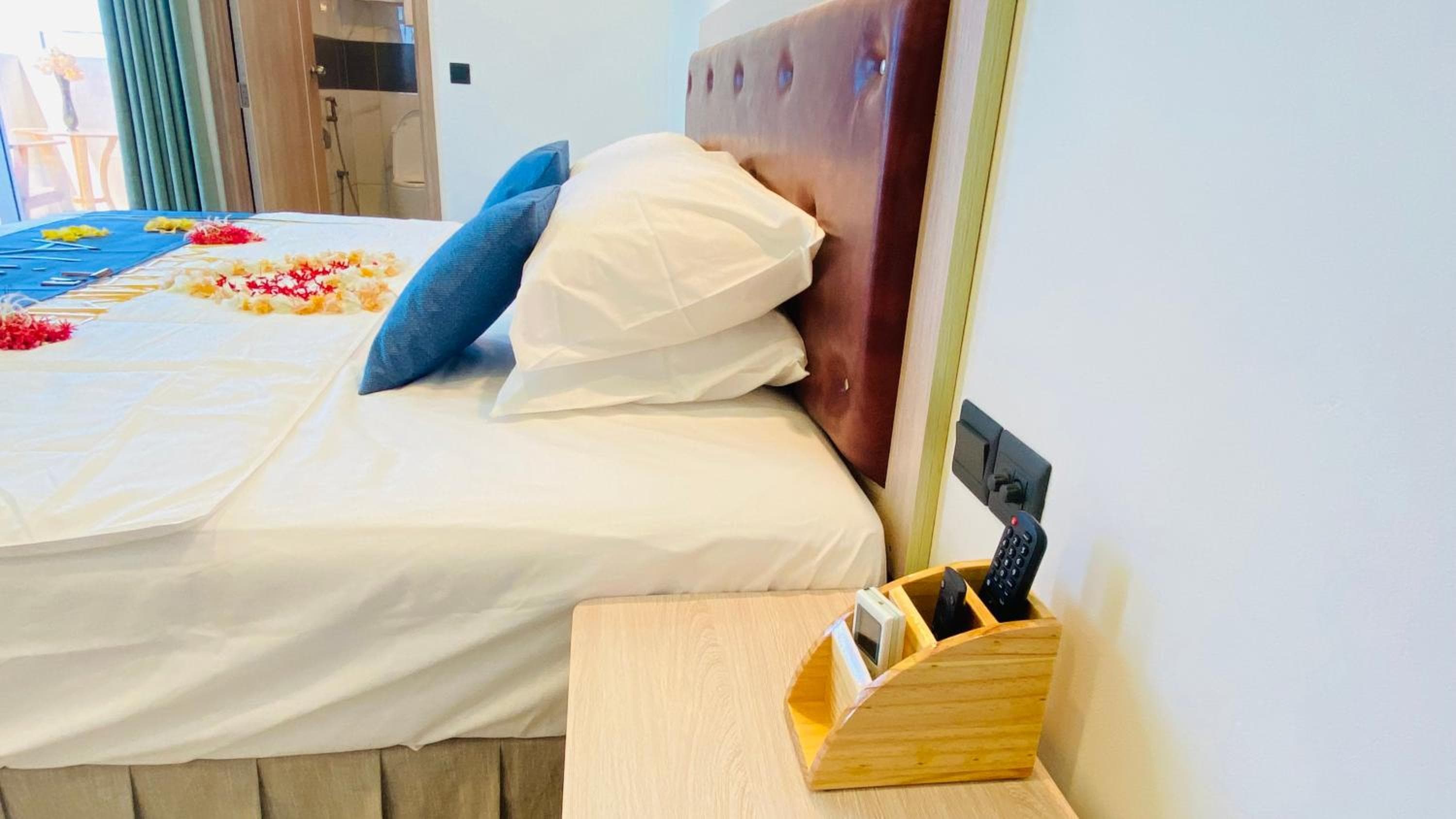 Alimas Holiday Retreat Maldives - View 63