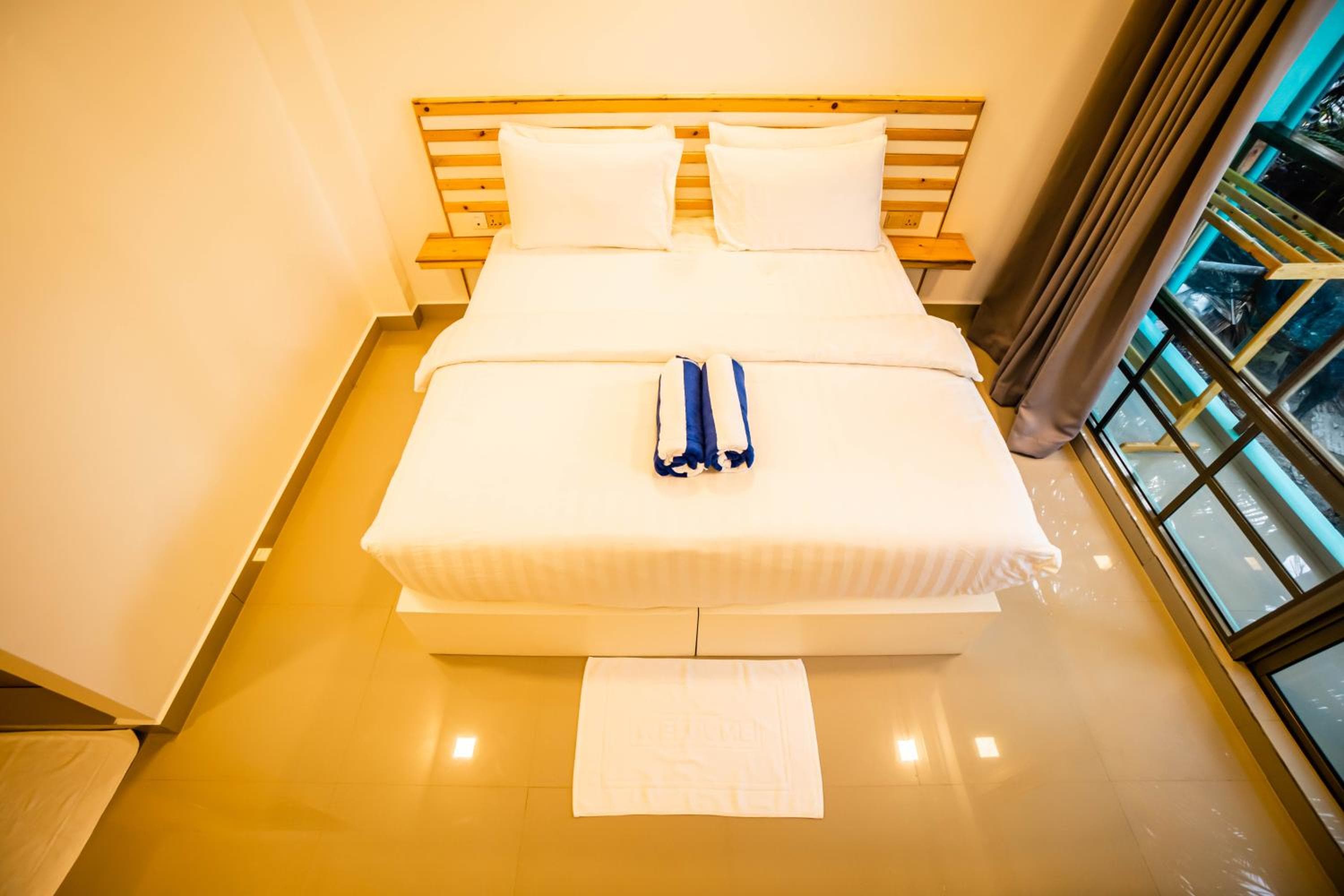 Lagoona Sunset - View 8