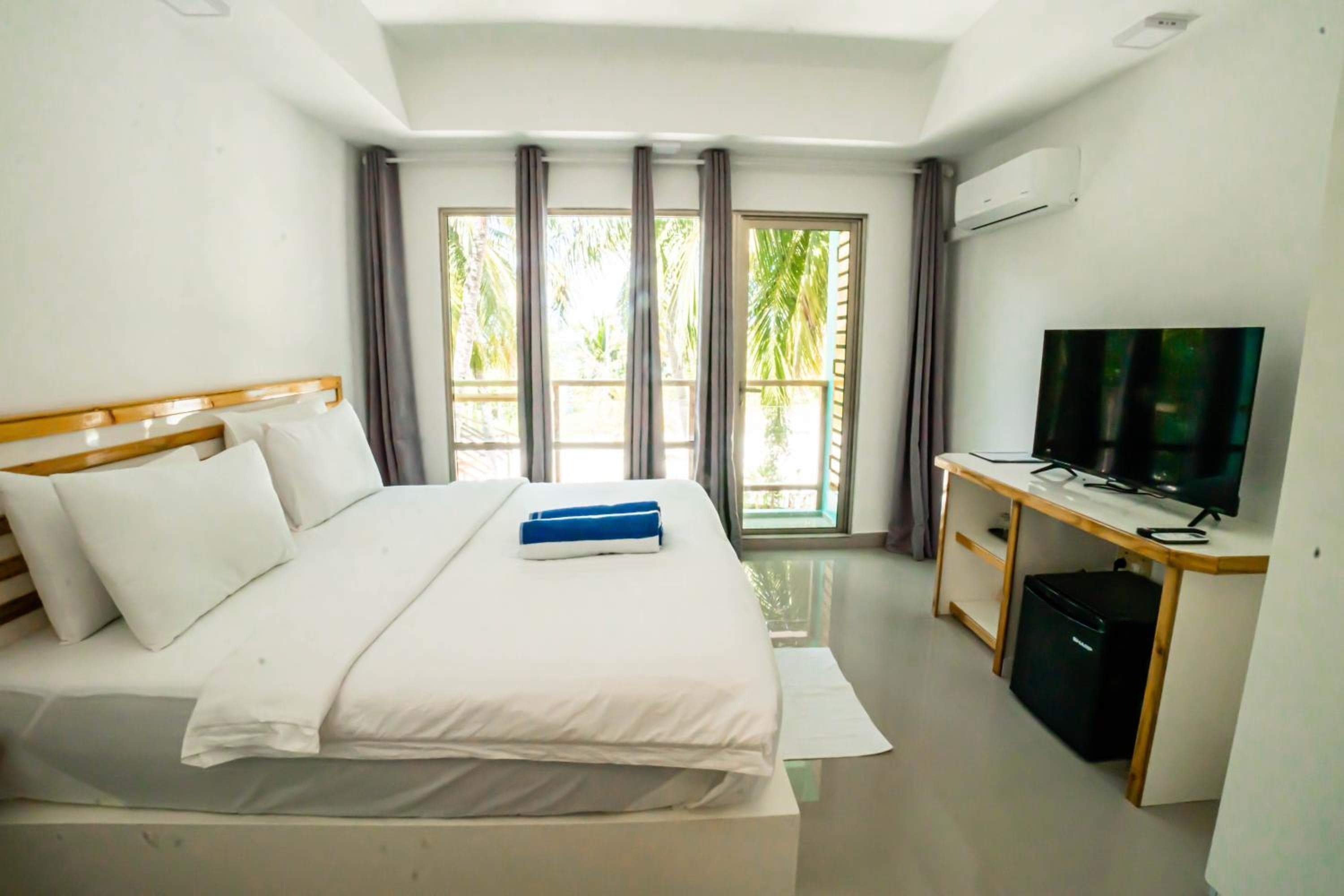 Lagoona Sunset - View 3