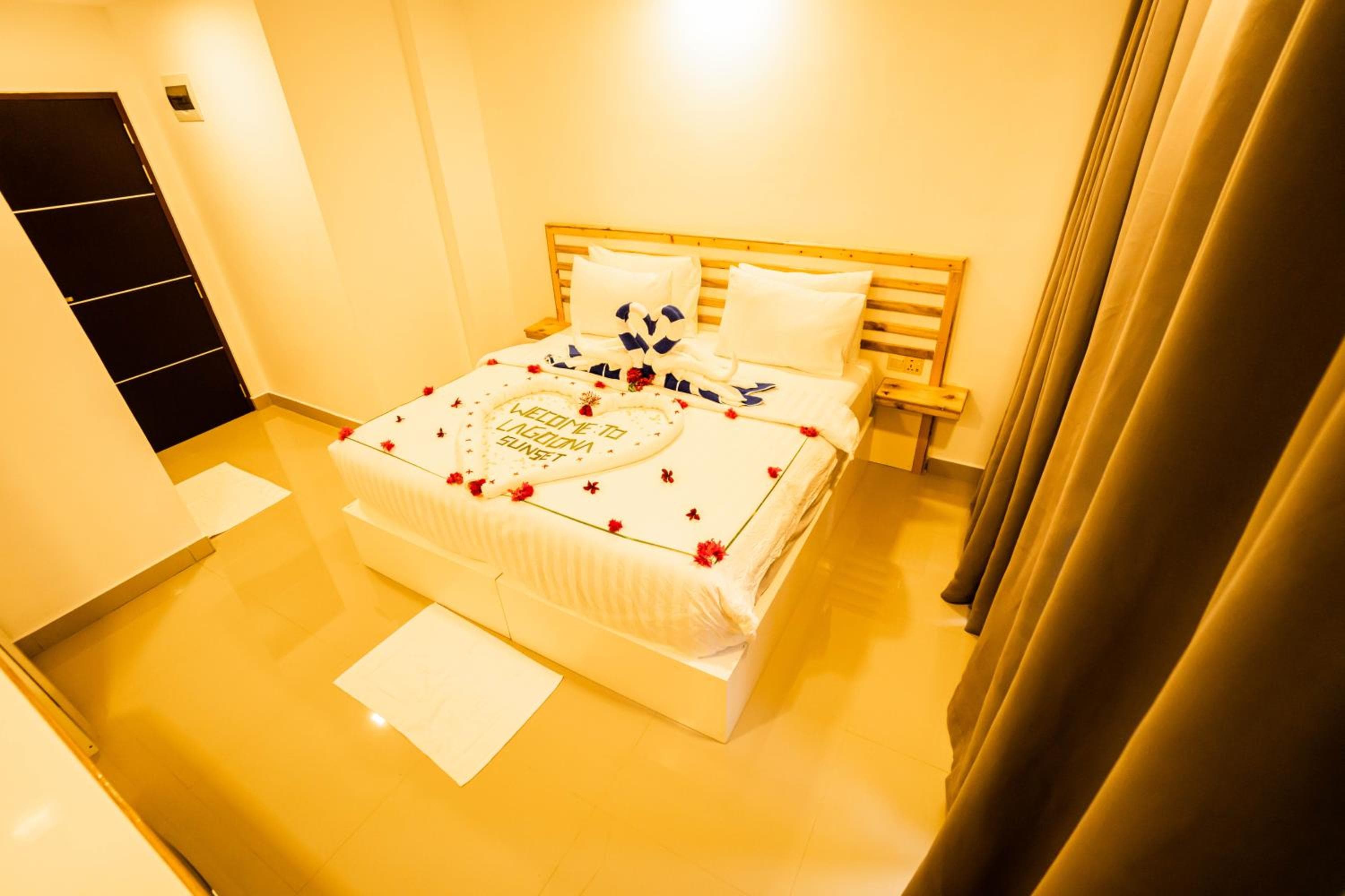 Lagoona Sunset - View 10