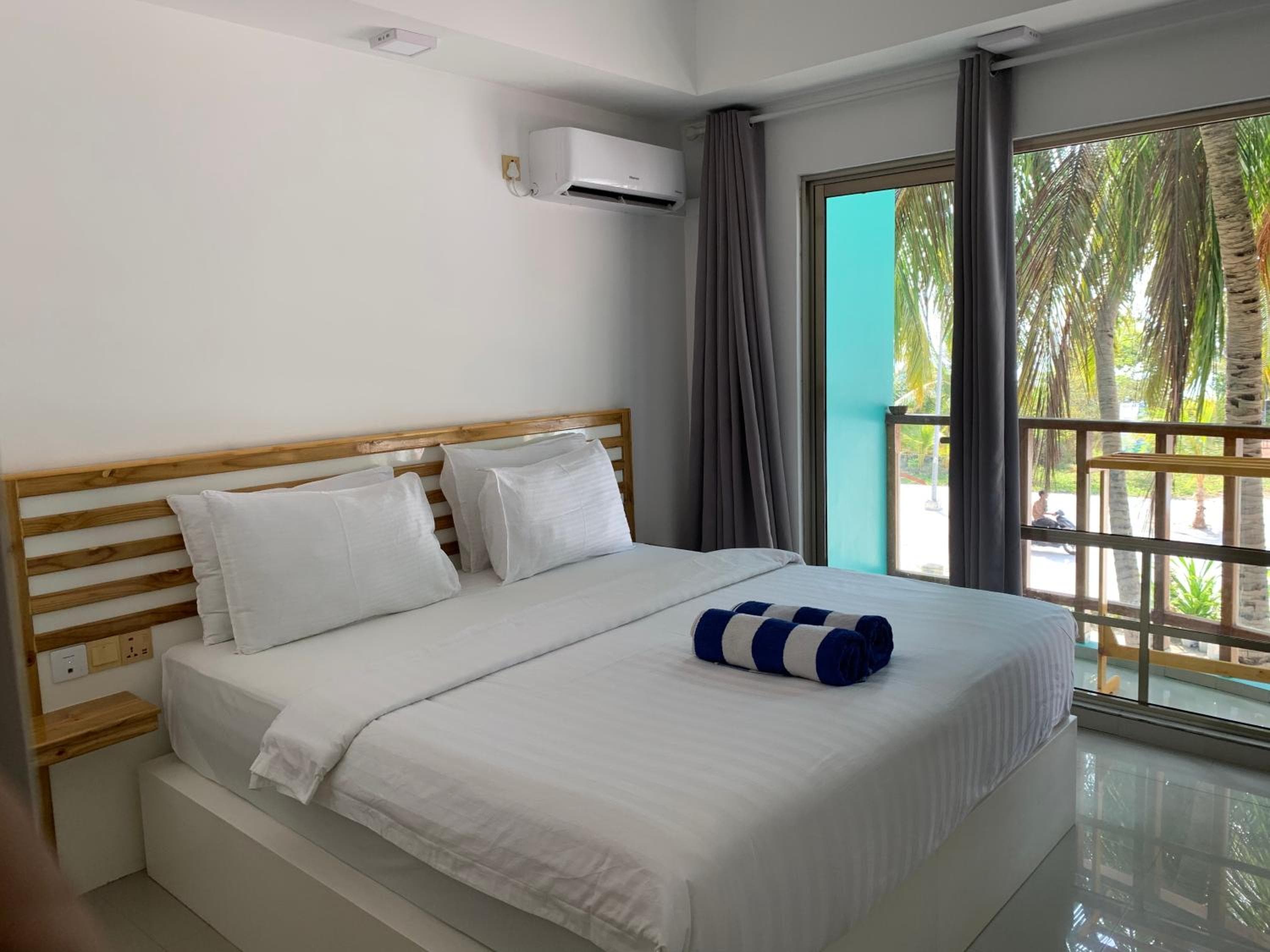 Lagoona Sunset - View 16