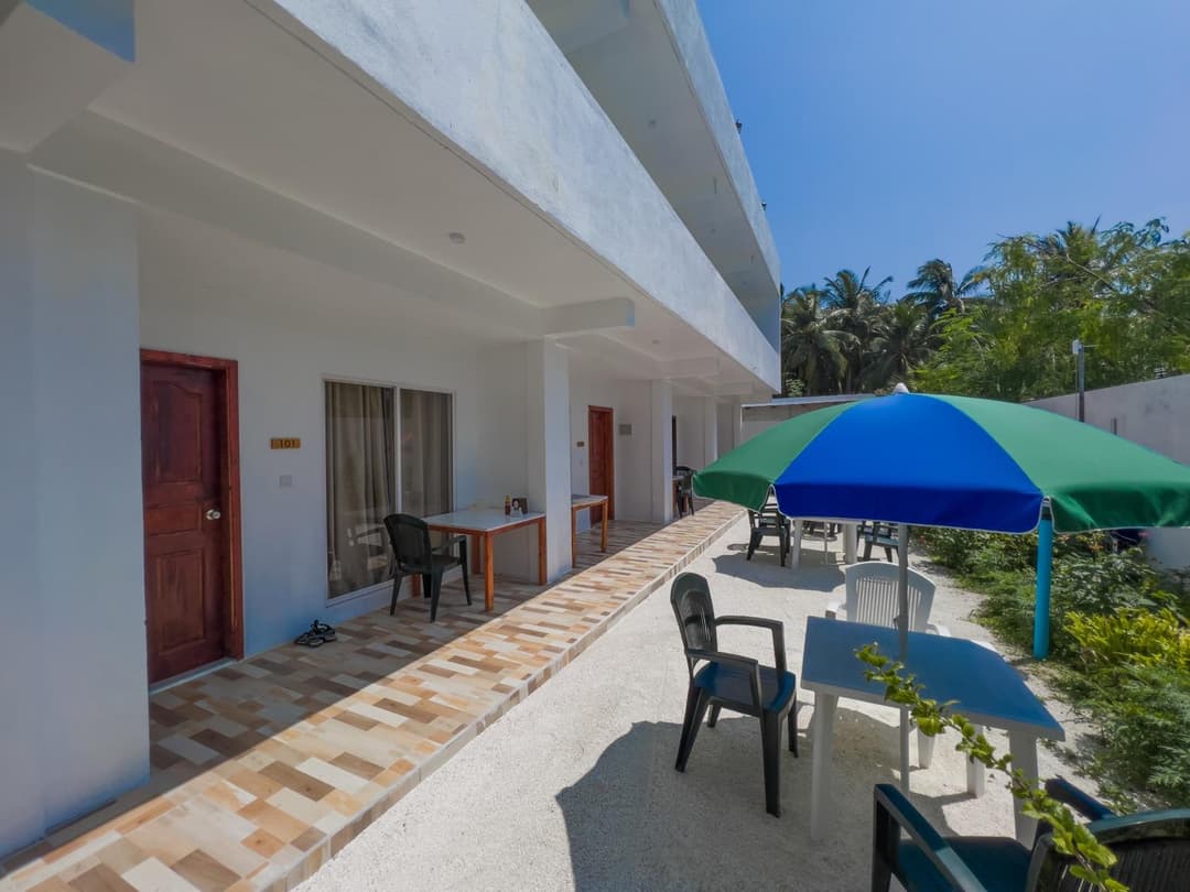 Summer inn Thoddoo - View 3