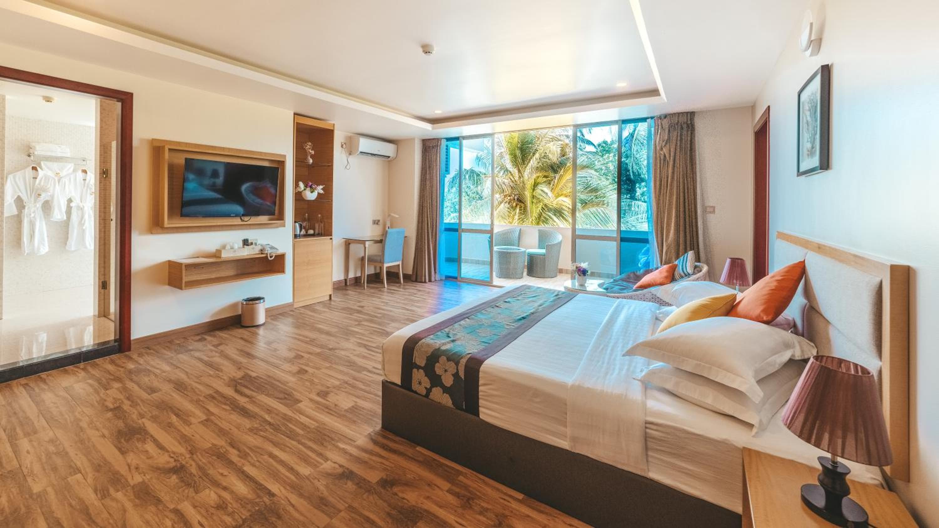 Season Paradise - View 11