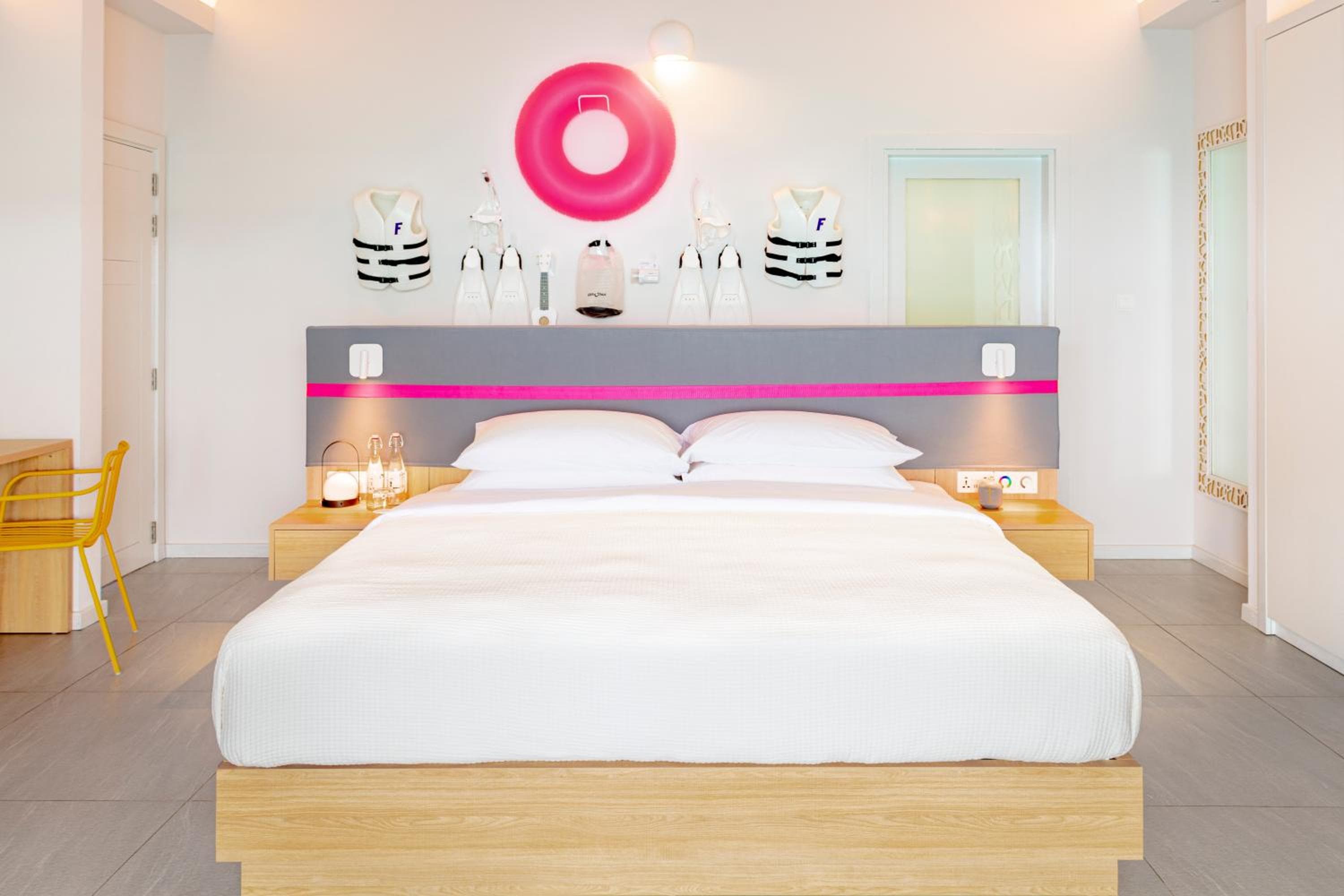 The Standard, Huruvalhi Maldives - View 6