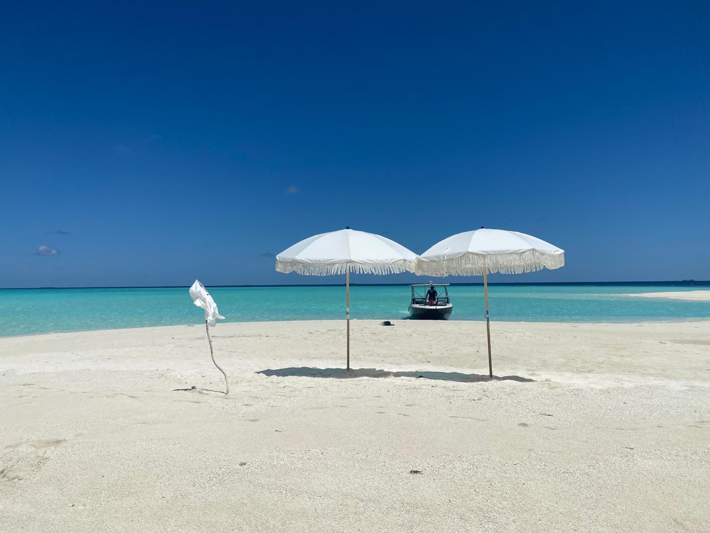 Sunrise by white sand dhigurah - View 17