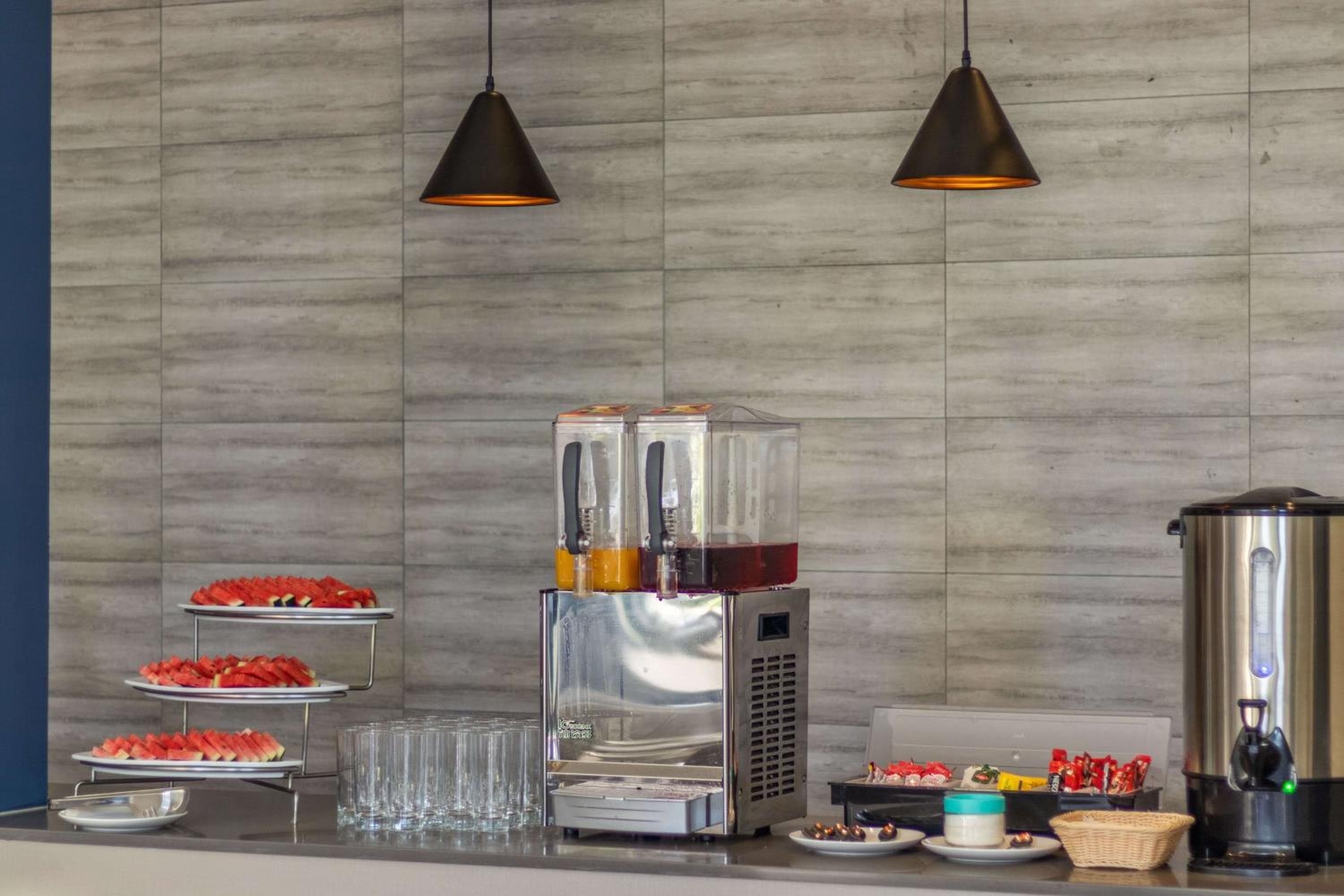 Sky Beach Maldives - Dhiffushi - View 50