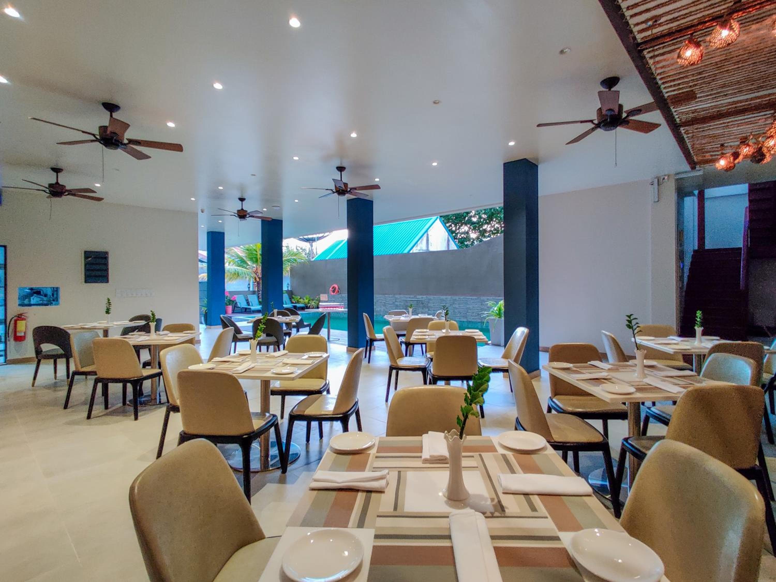 Sky Beach Maldives - Dhiffushi - View 54