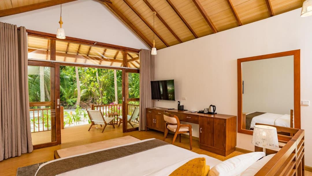 Fiyavalhu Resort Maldives - View 2